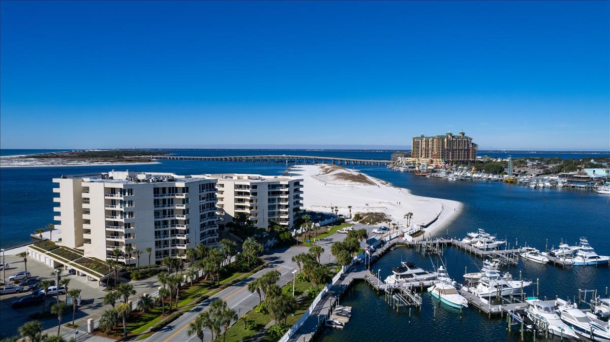 EAST PASS TOWERS CONDO PH 2 - Residential