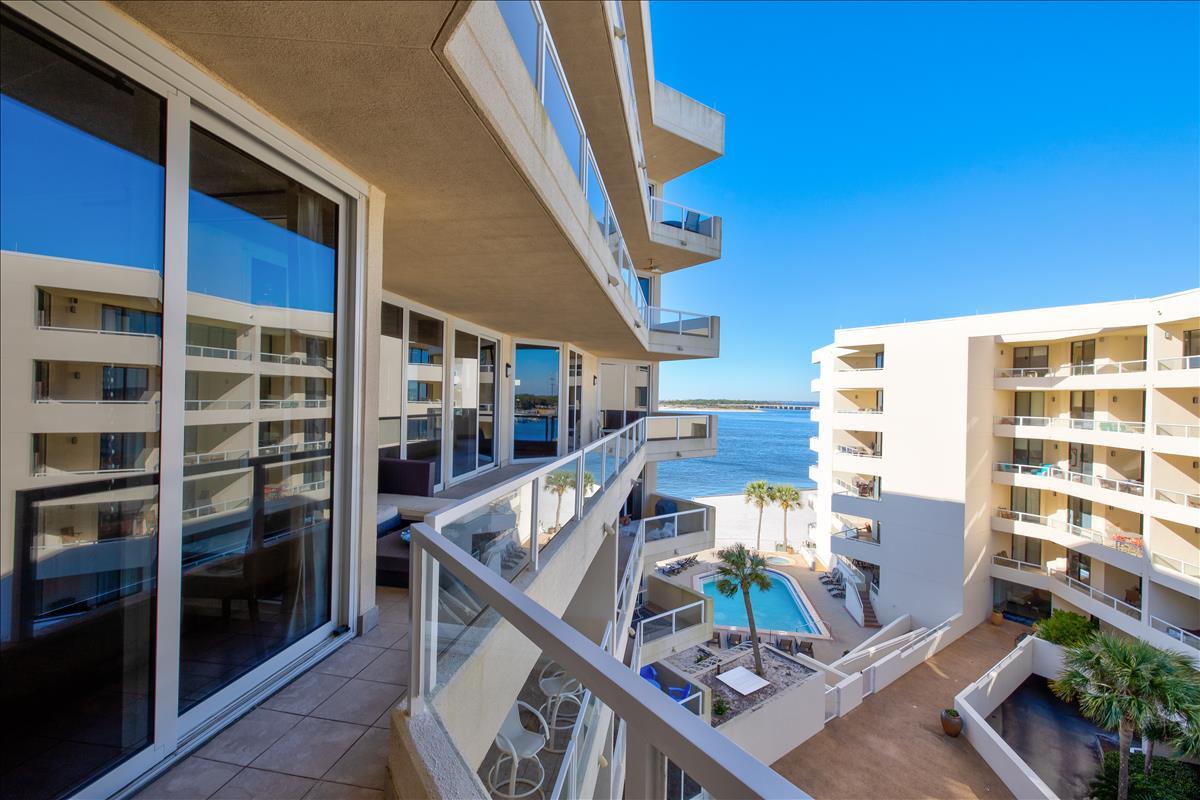 EAST PASS TOWERS CONDO PH 2 - Residential