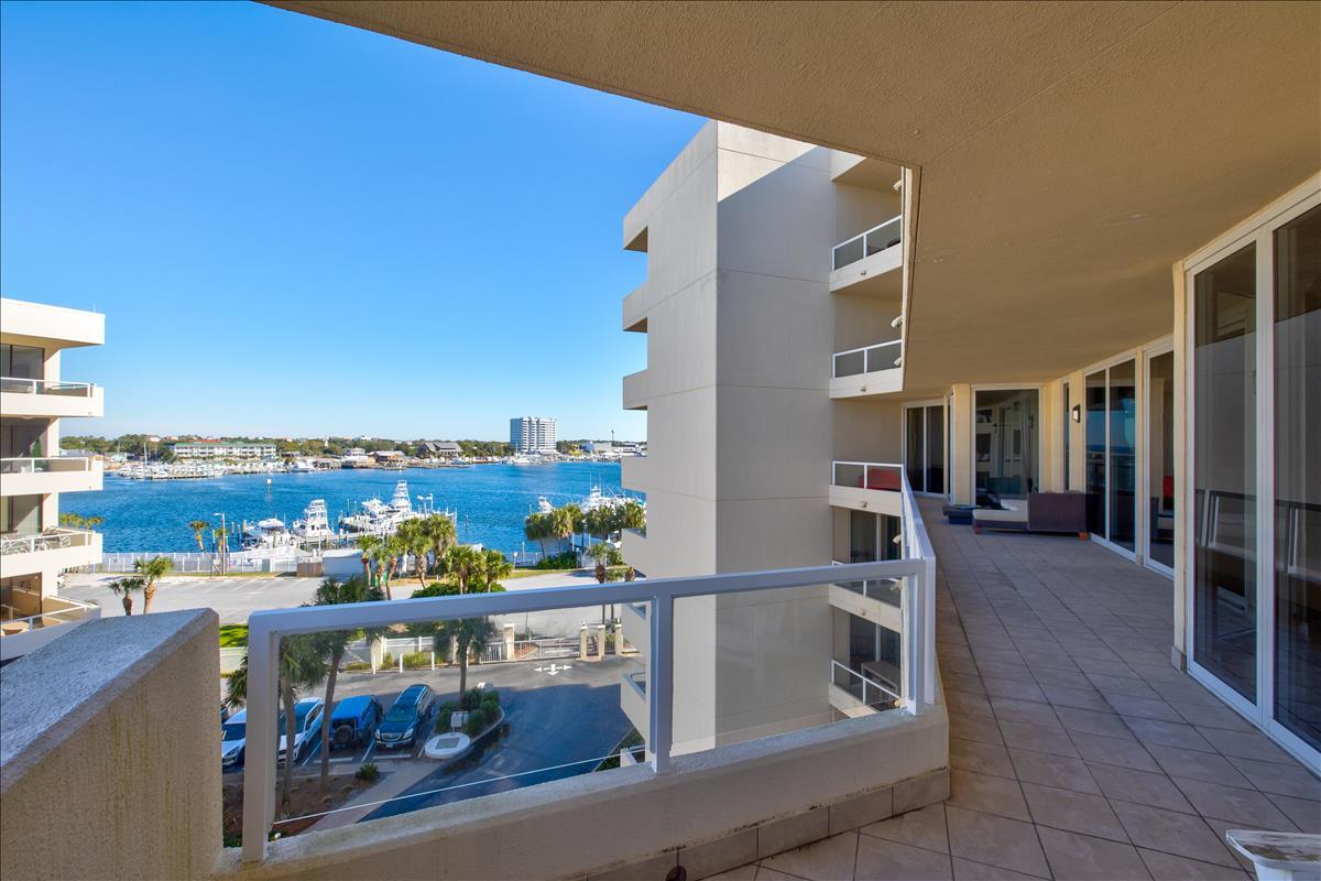 EAST PASS TOWERS CONDO PH 2 - Residential