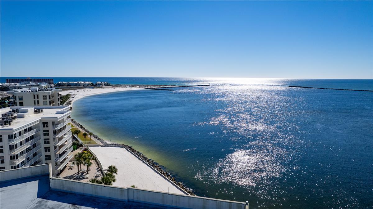 EAST PASS TOWERS CONDO PH 2 - Residential