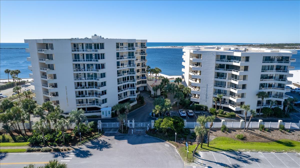 EAST PASS TOWERS CONDO PH 2 - Residential