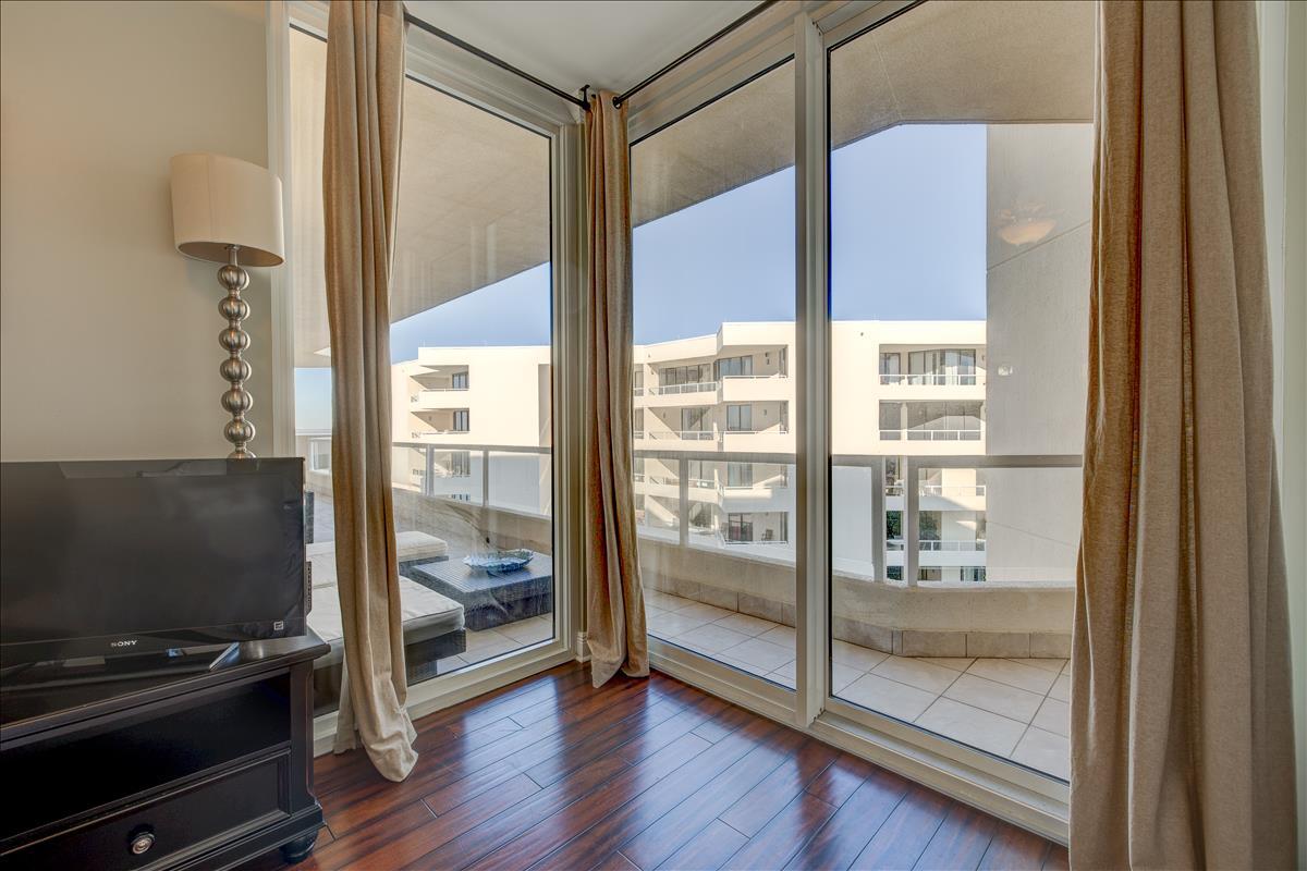 EAST PASS TOWERS CONDO PH 2 - Residential