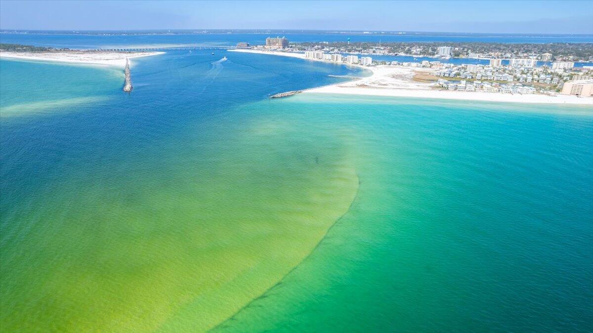 EAST PASS TOWERS CONDO PH 2 - Residential