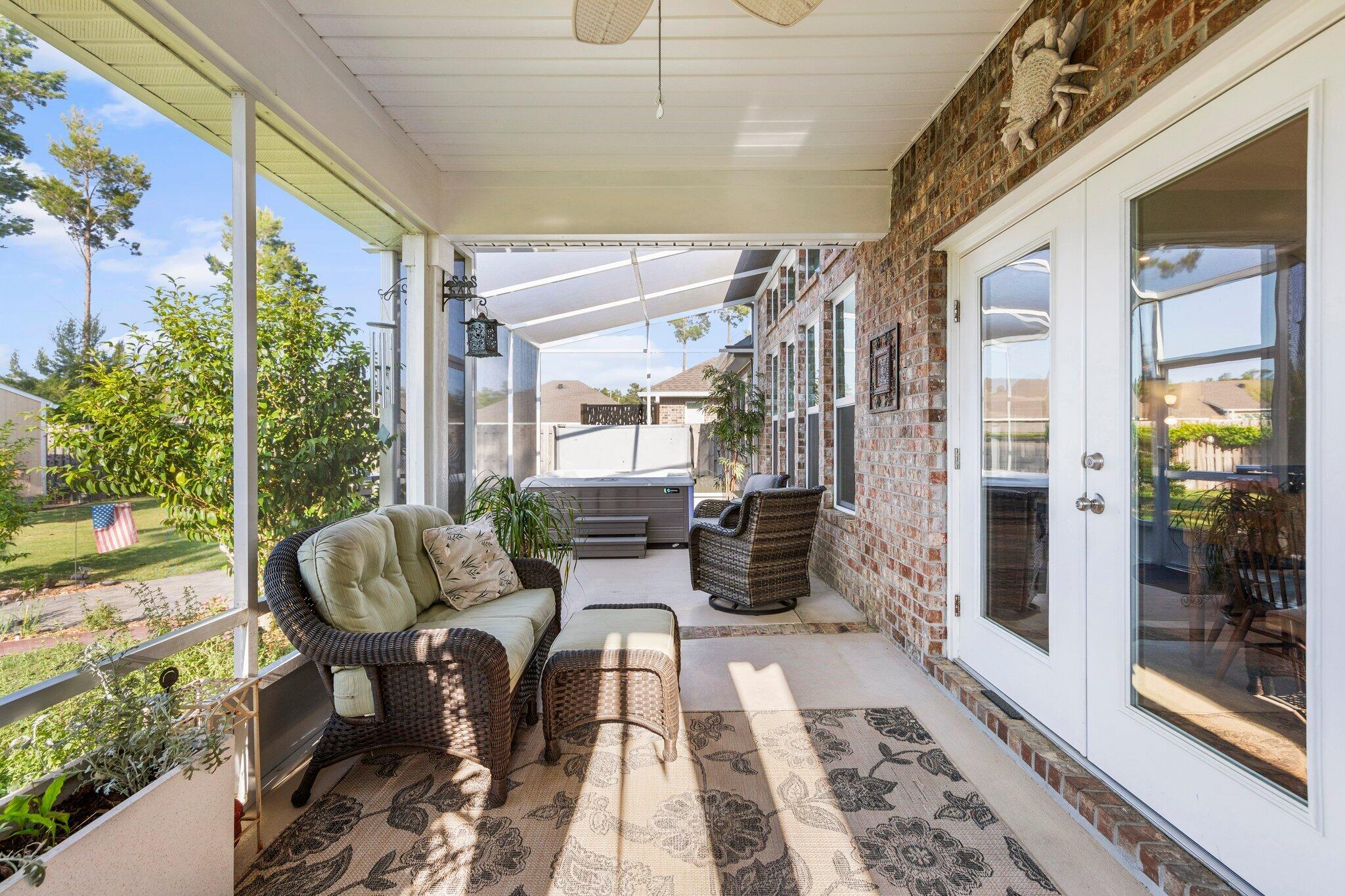 HAMMOCK BAY - Residential