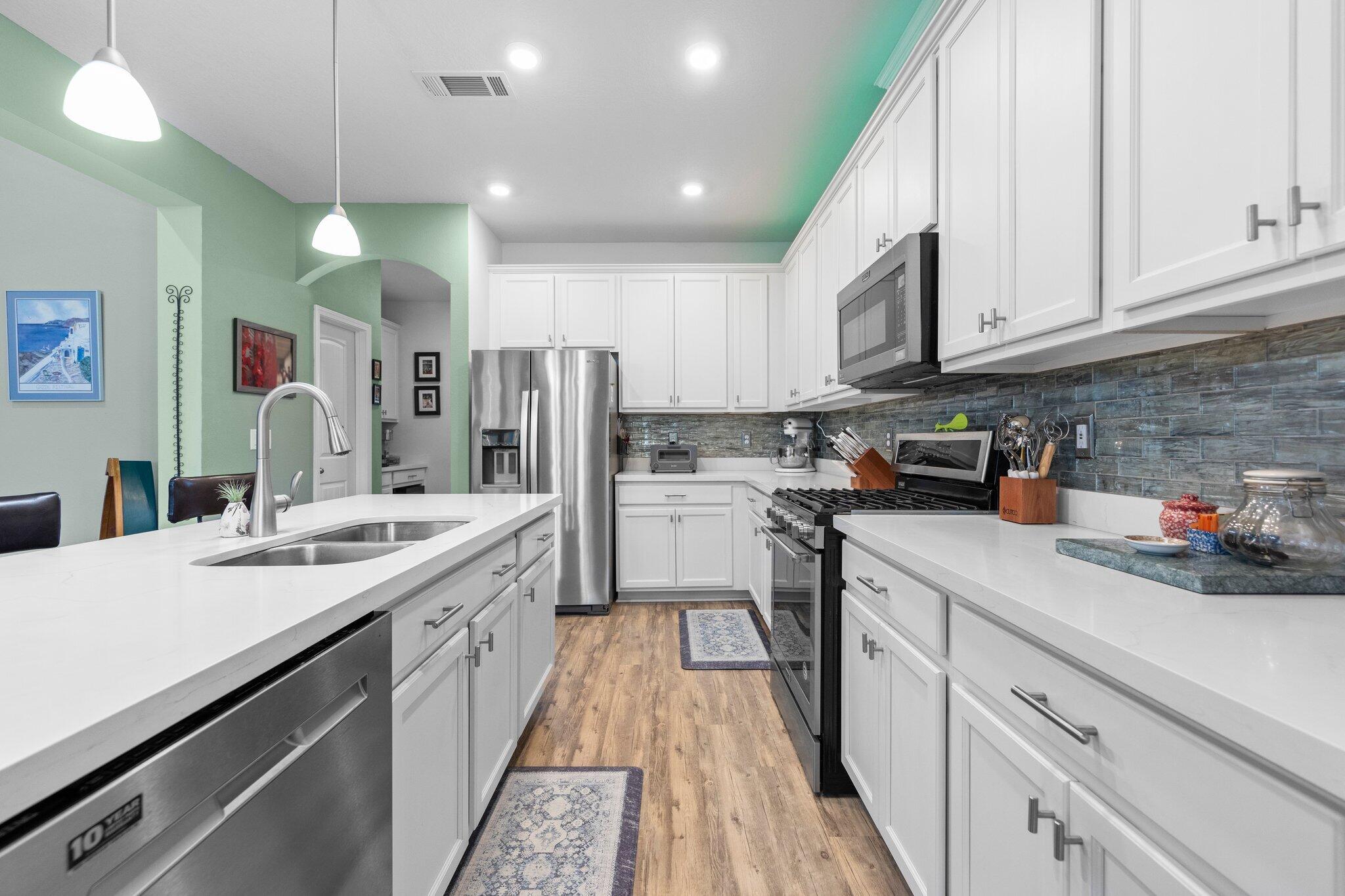 HAMMOCK BAY - Residential