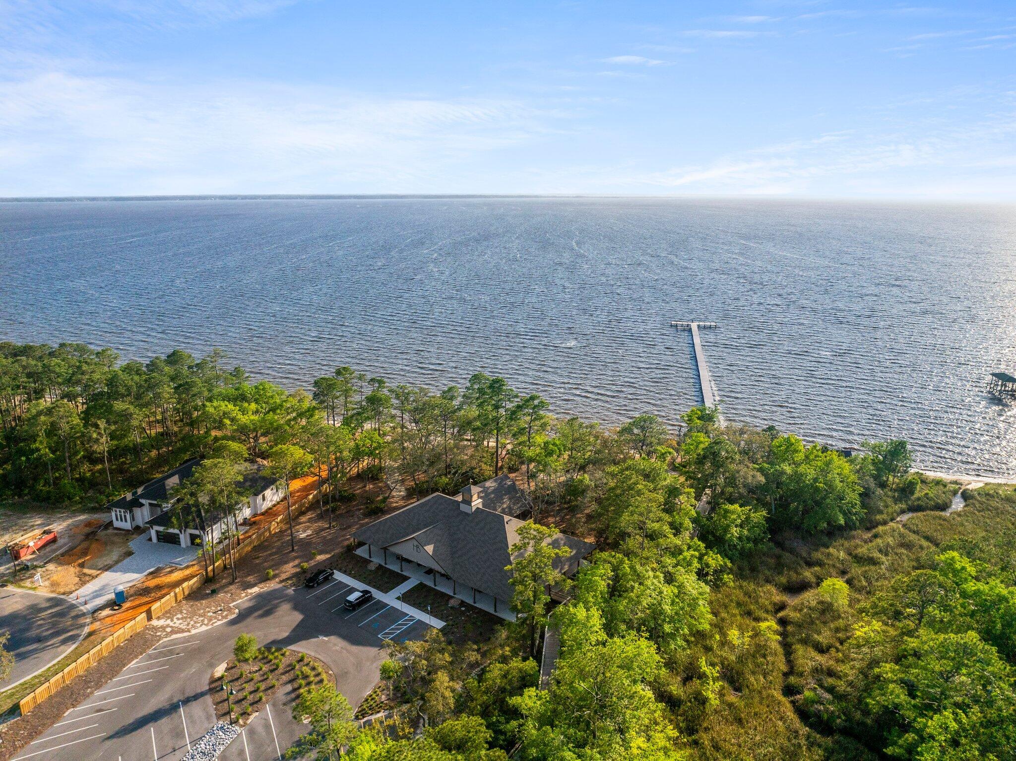 HAMMOCK BAY - Residential