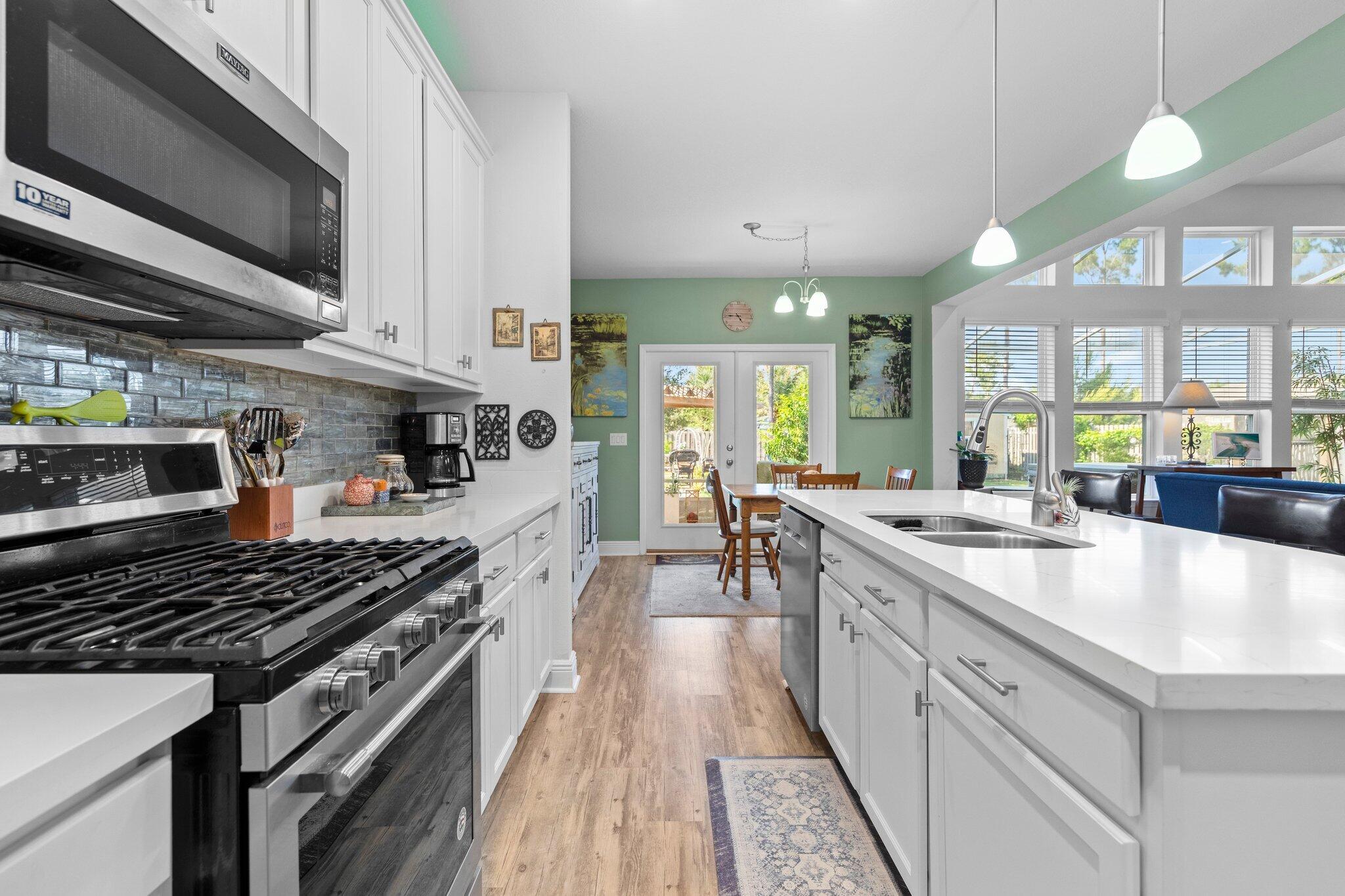 HAMMOCK BAY - Residential