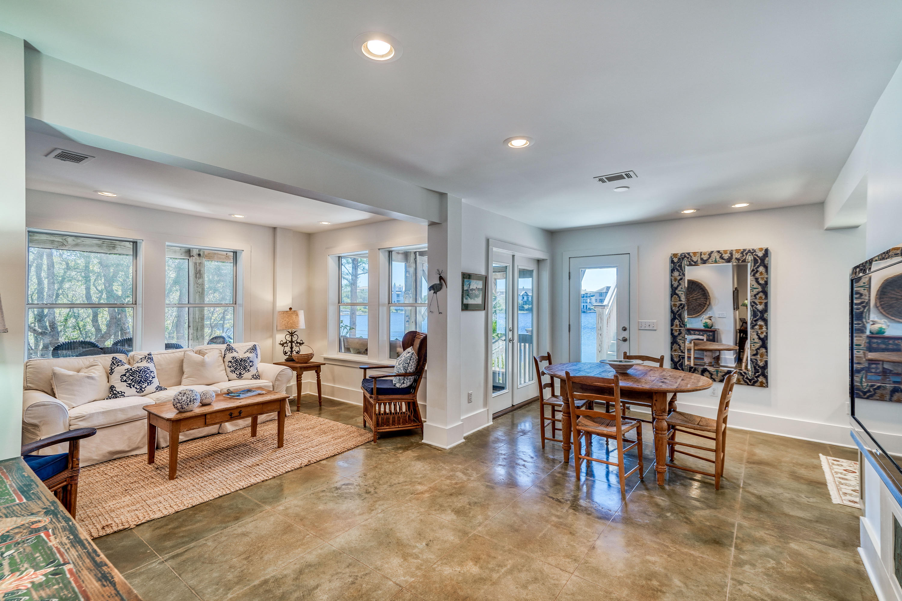 BEACH HIGHLAND - Residential