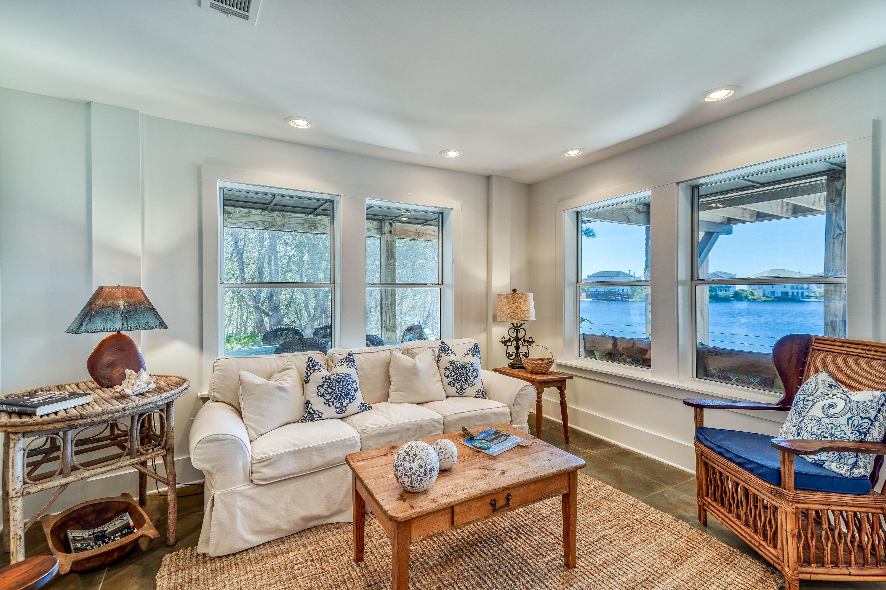 BEACH HIGHLAND - Residential