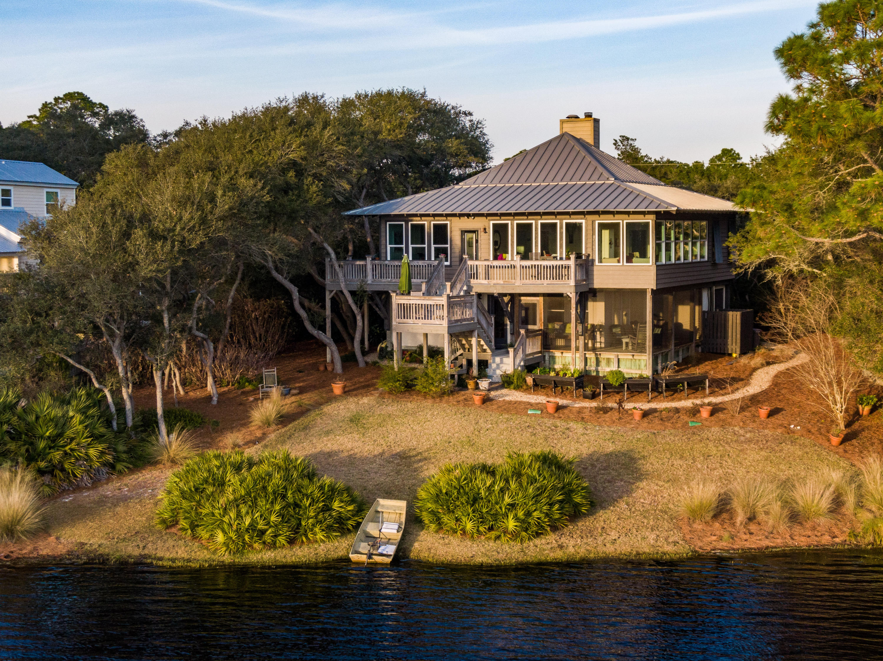 BEACH HIGHLAND - Residential