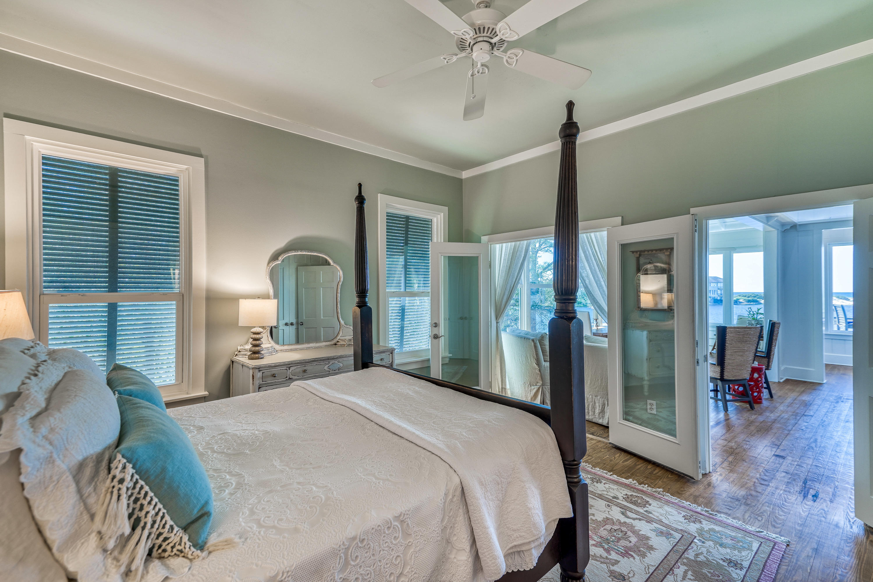 BEACH HIGHLAND - Residential