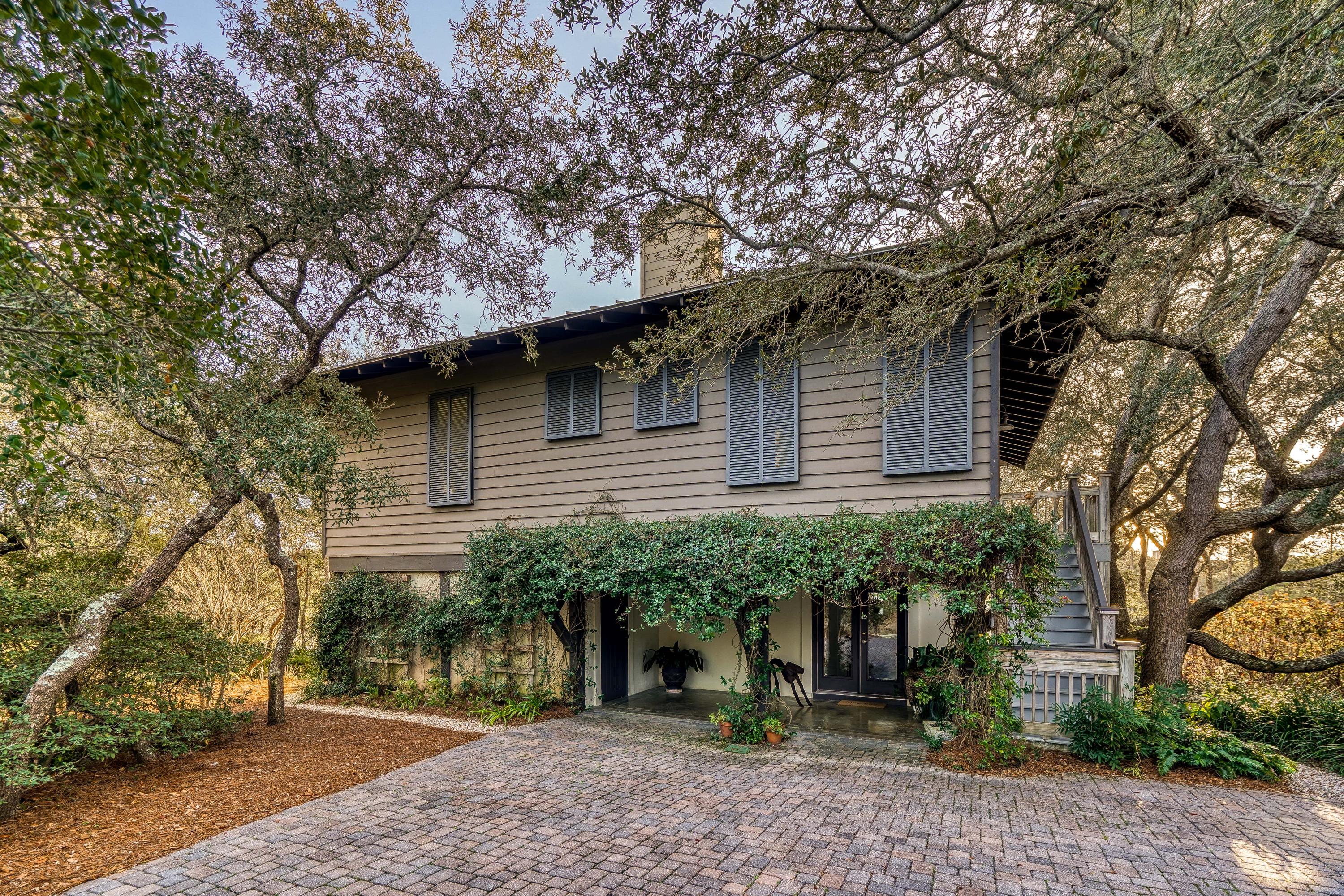 BEACH HIGHLAND - Residential