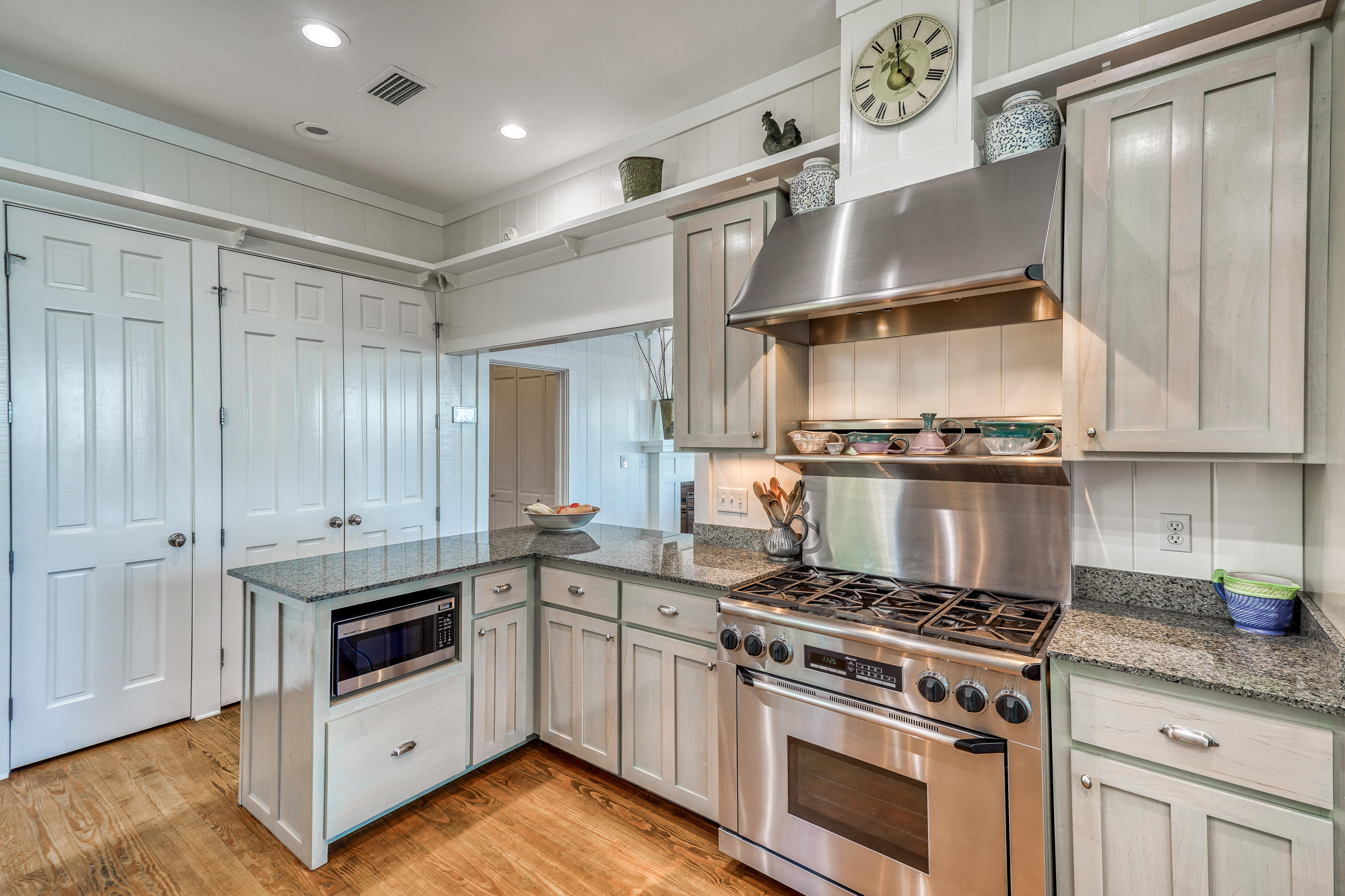 BEACH HIGHLAND - Residential