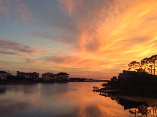 BEACH HIGHLAND - Residential