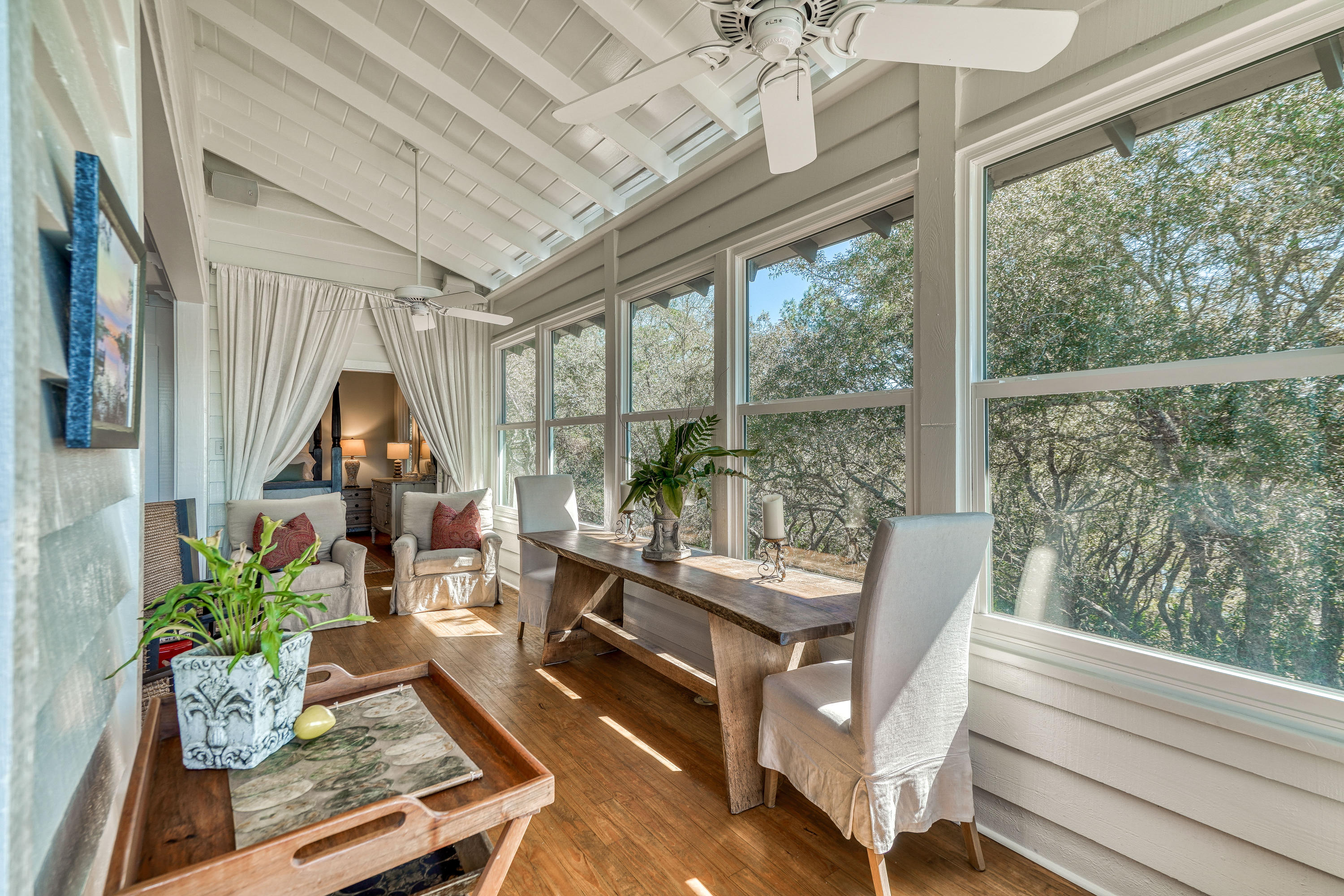 BEACH HIGHLAND - Residential