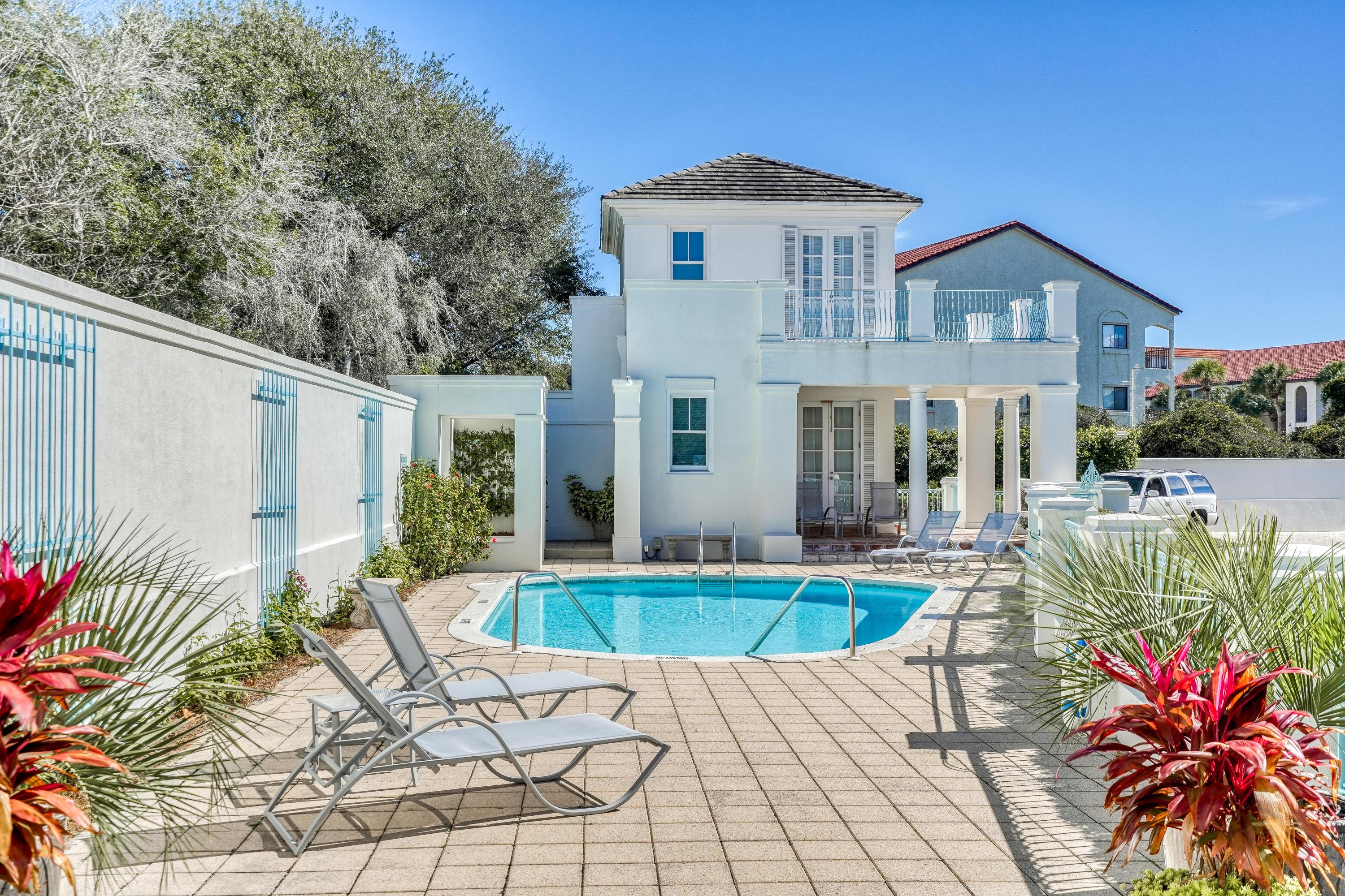 JASMINE DUNES - Land