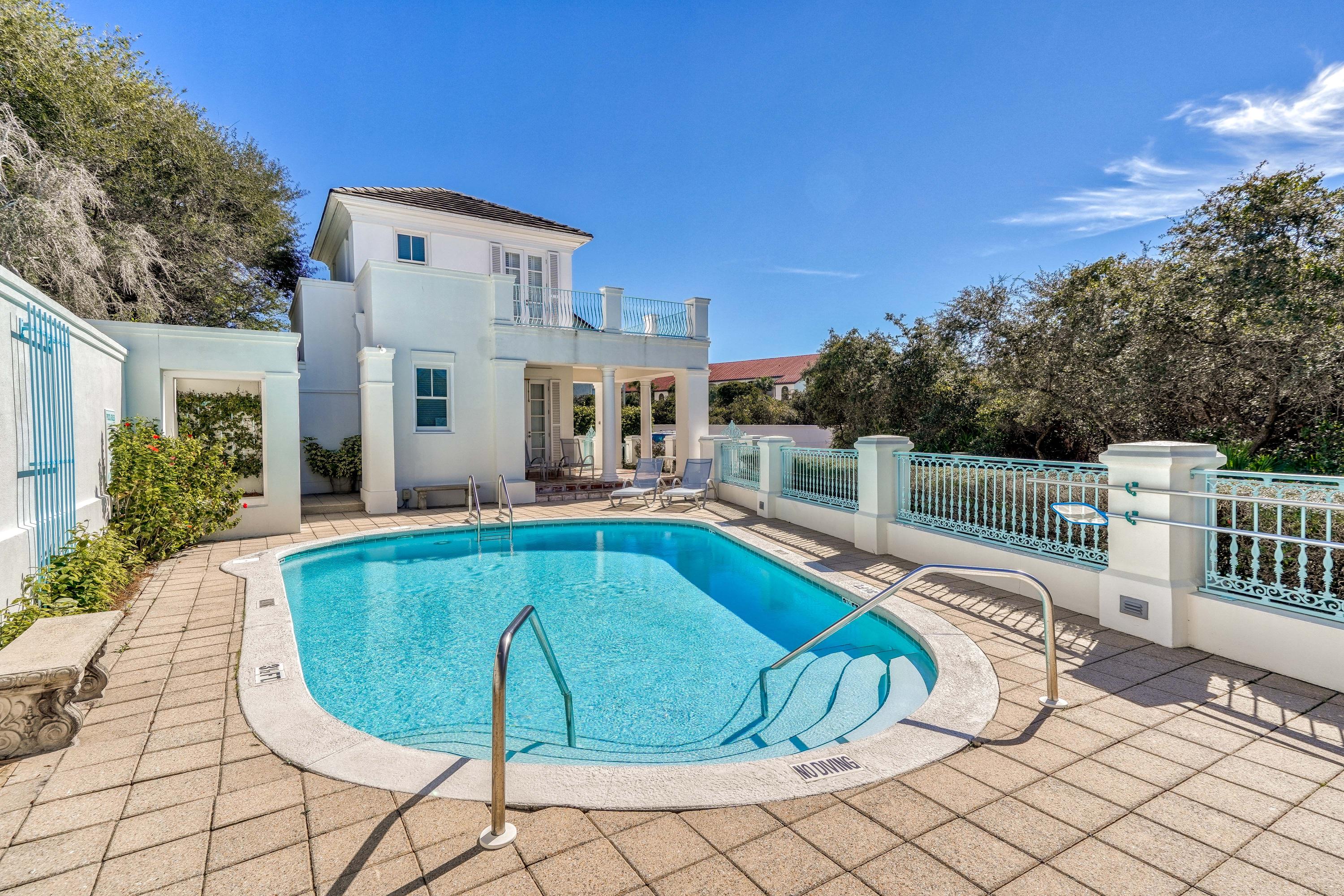 JASMINE DUNES - Land