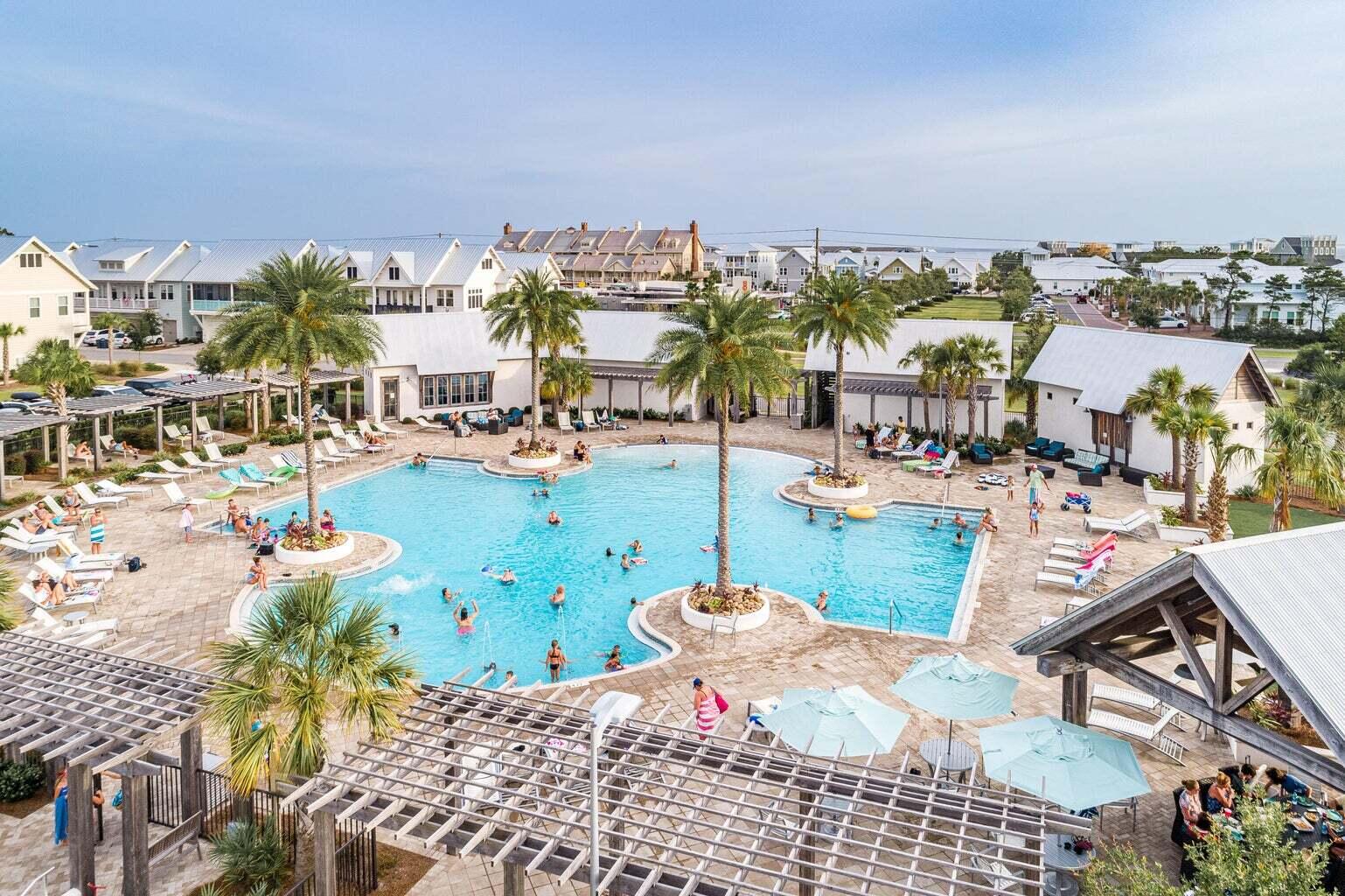 PROMINENCE/TRIPLEXES - Residential