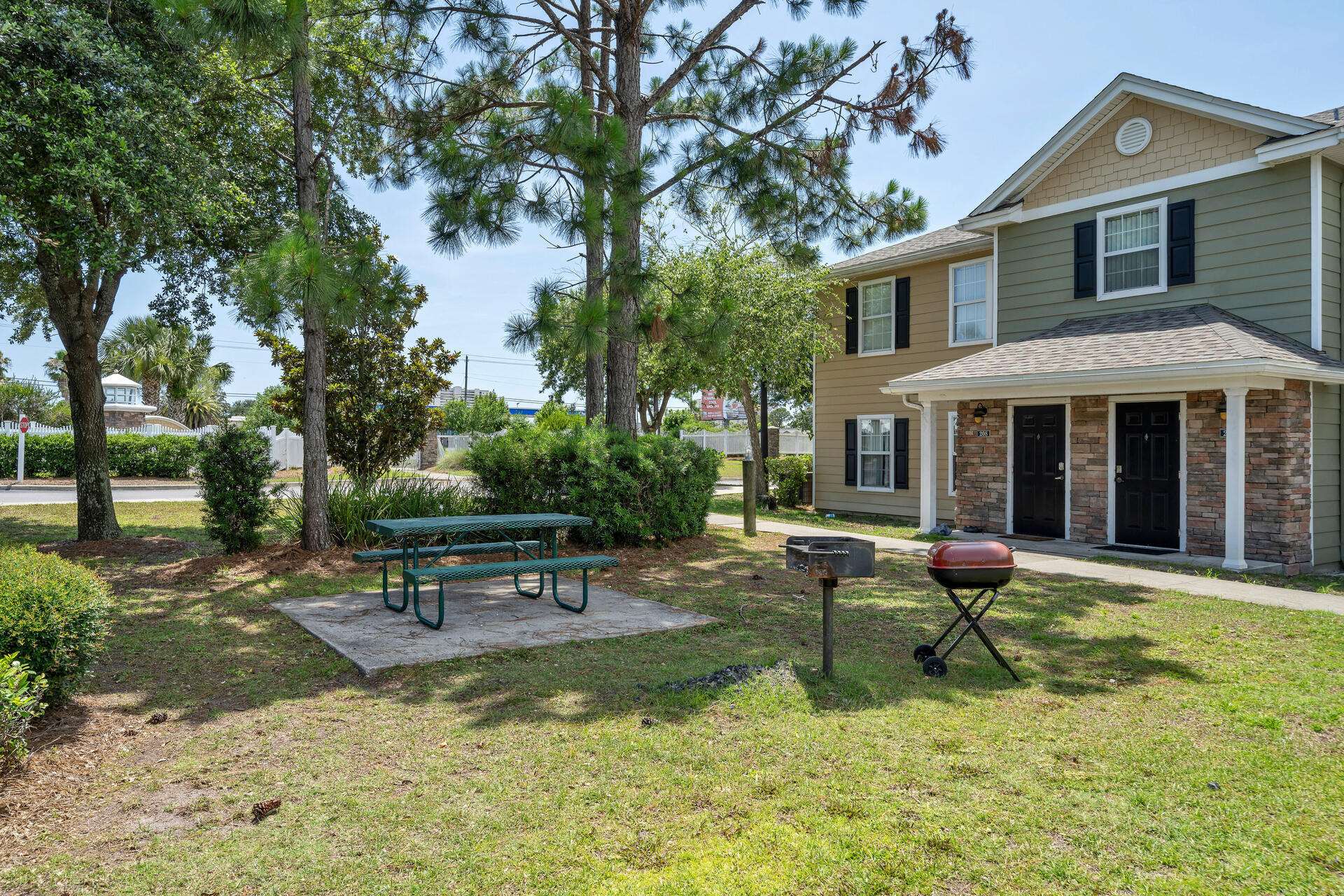 NAUTILUS CONDO - Residential