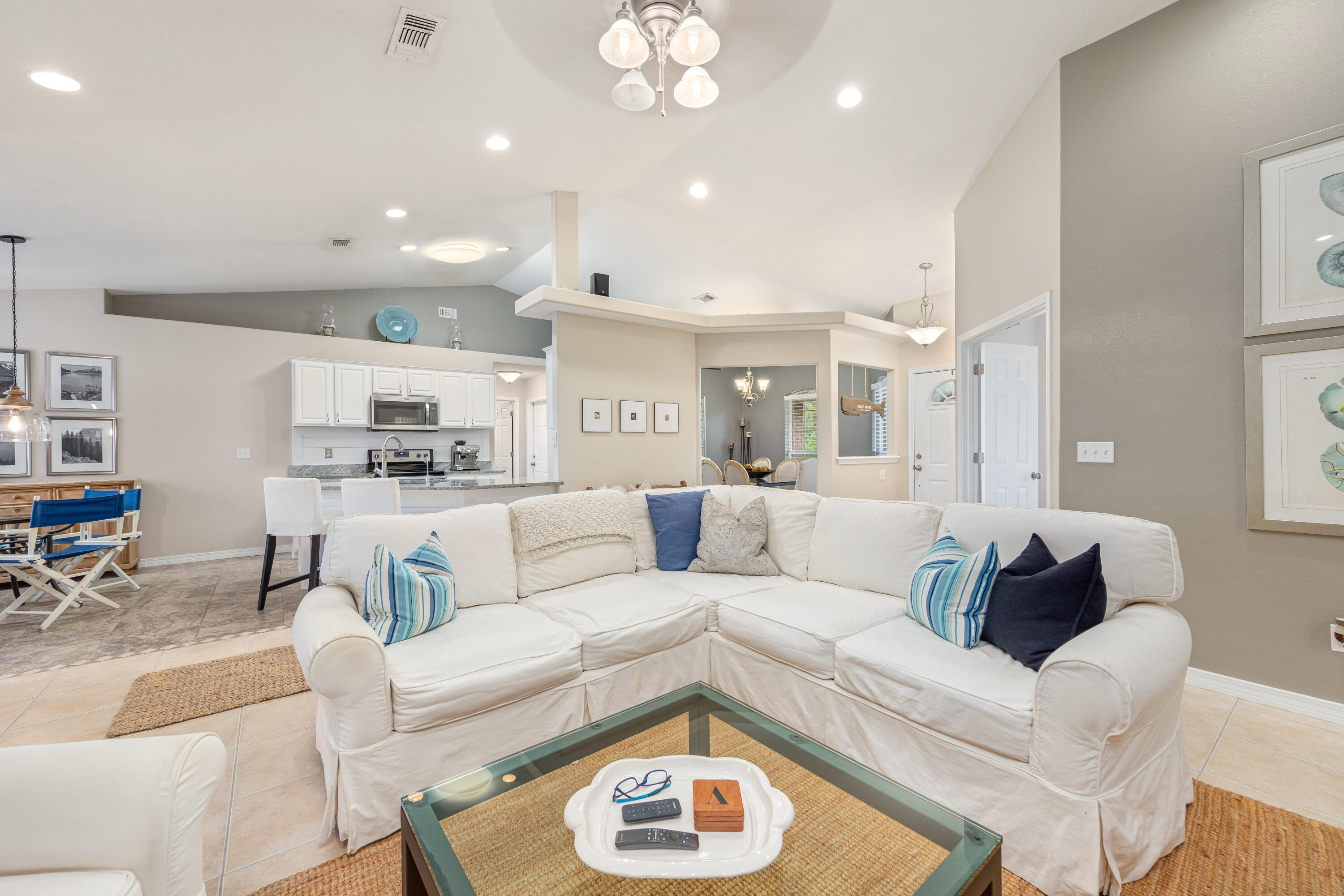 HOLLEY BY THE SEA - Residential