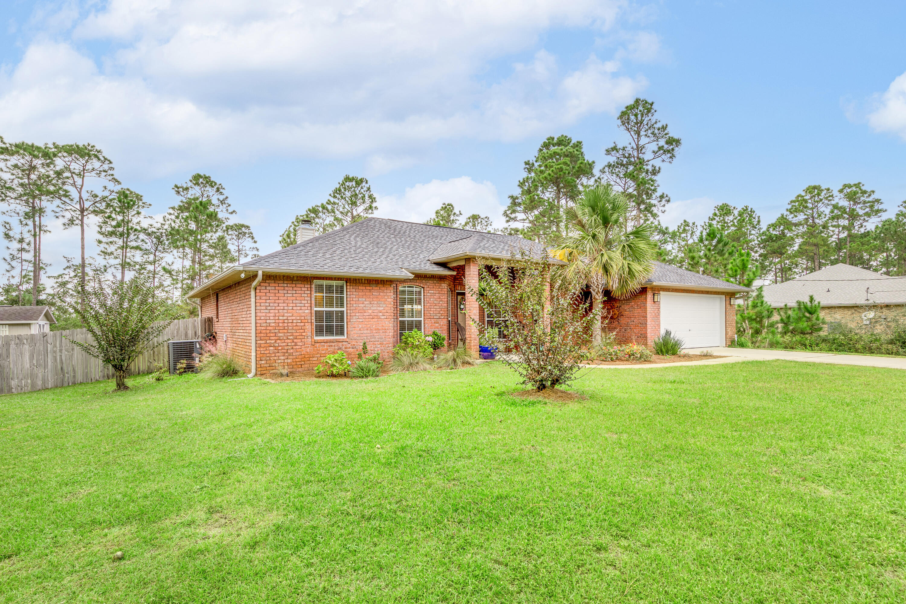 HOLLEY BY THE SEA - Residential