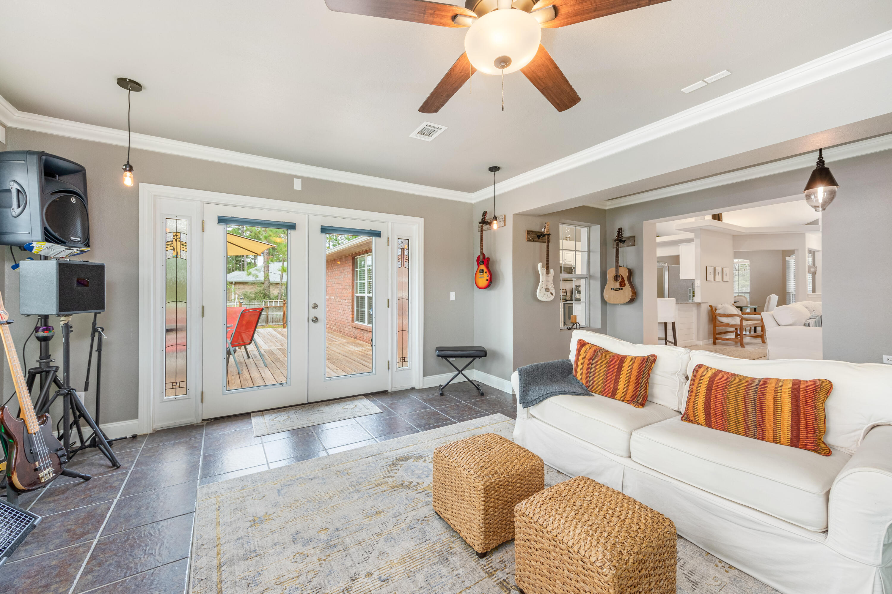 HOLLEY BY THE SEA - Residential