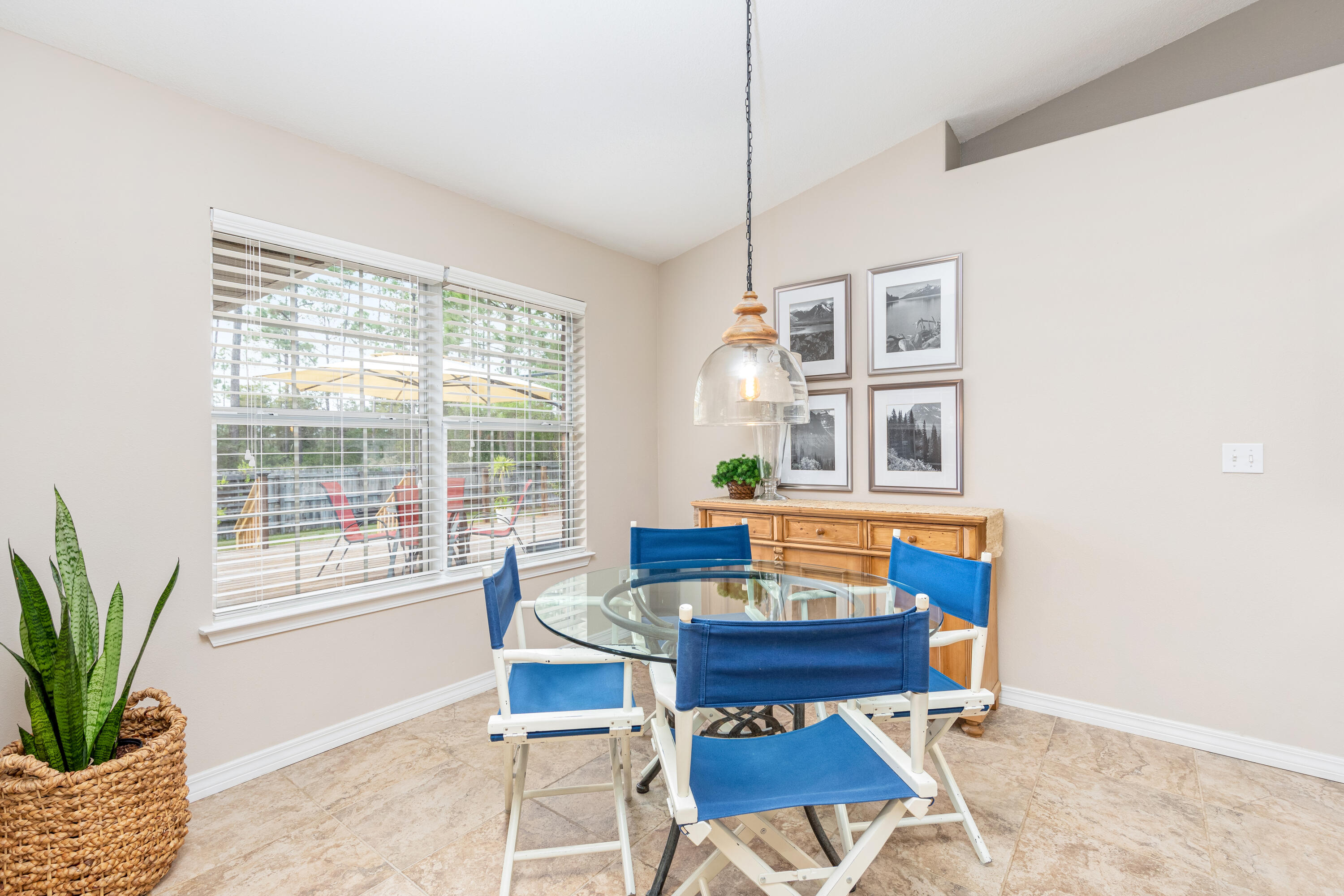 HOLLEY BY THE SEA - Residential