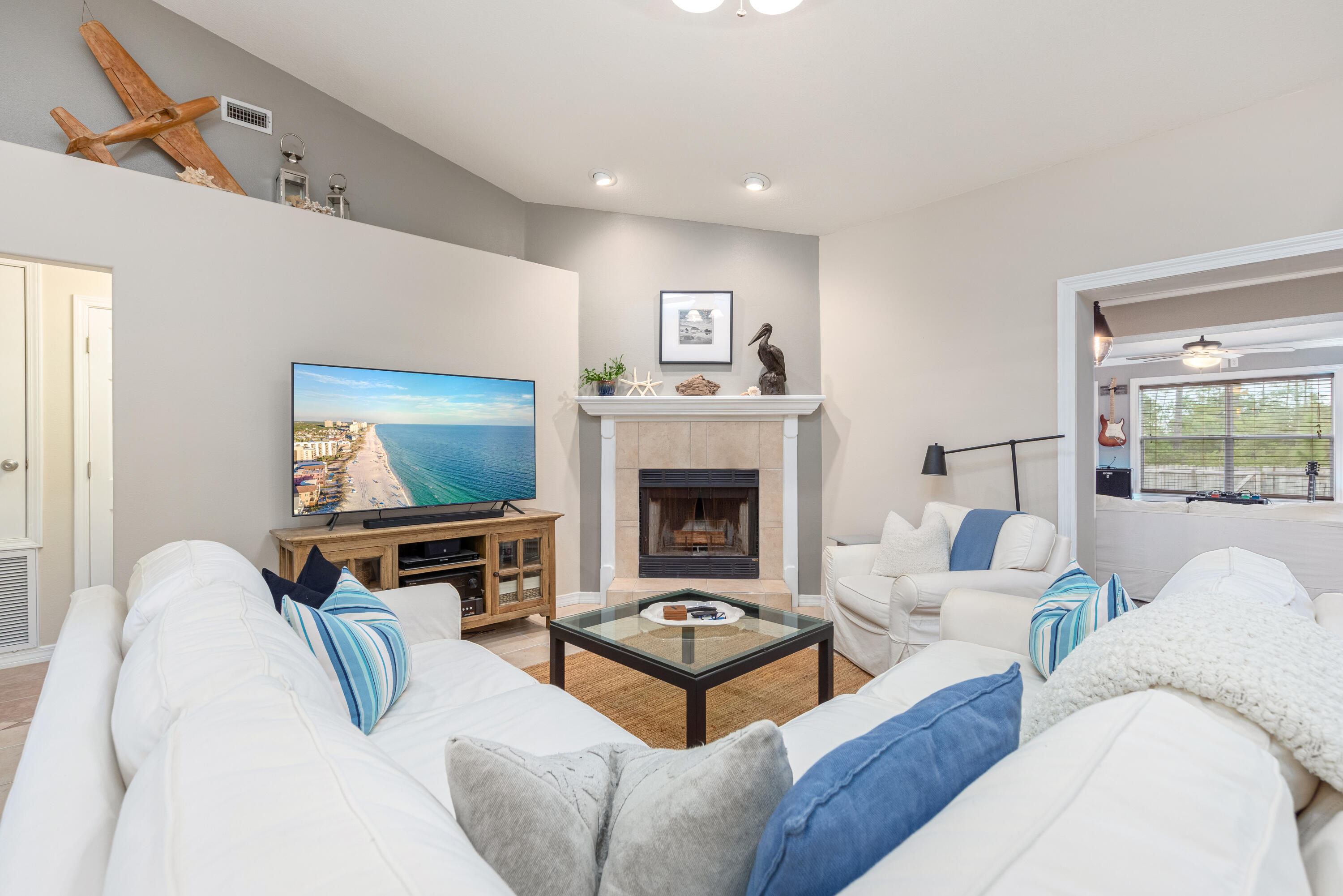 HOLLEY BY THE SEA - Residential