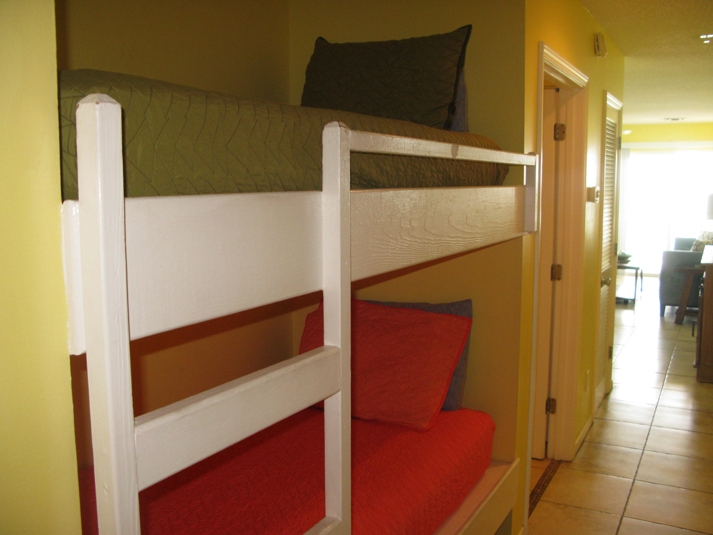 VERANDA CONDO - Residential