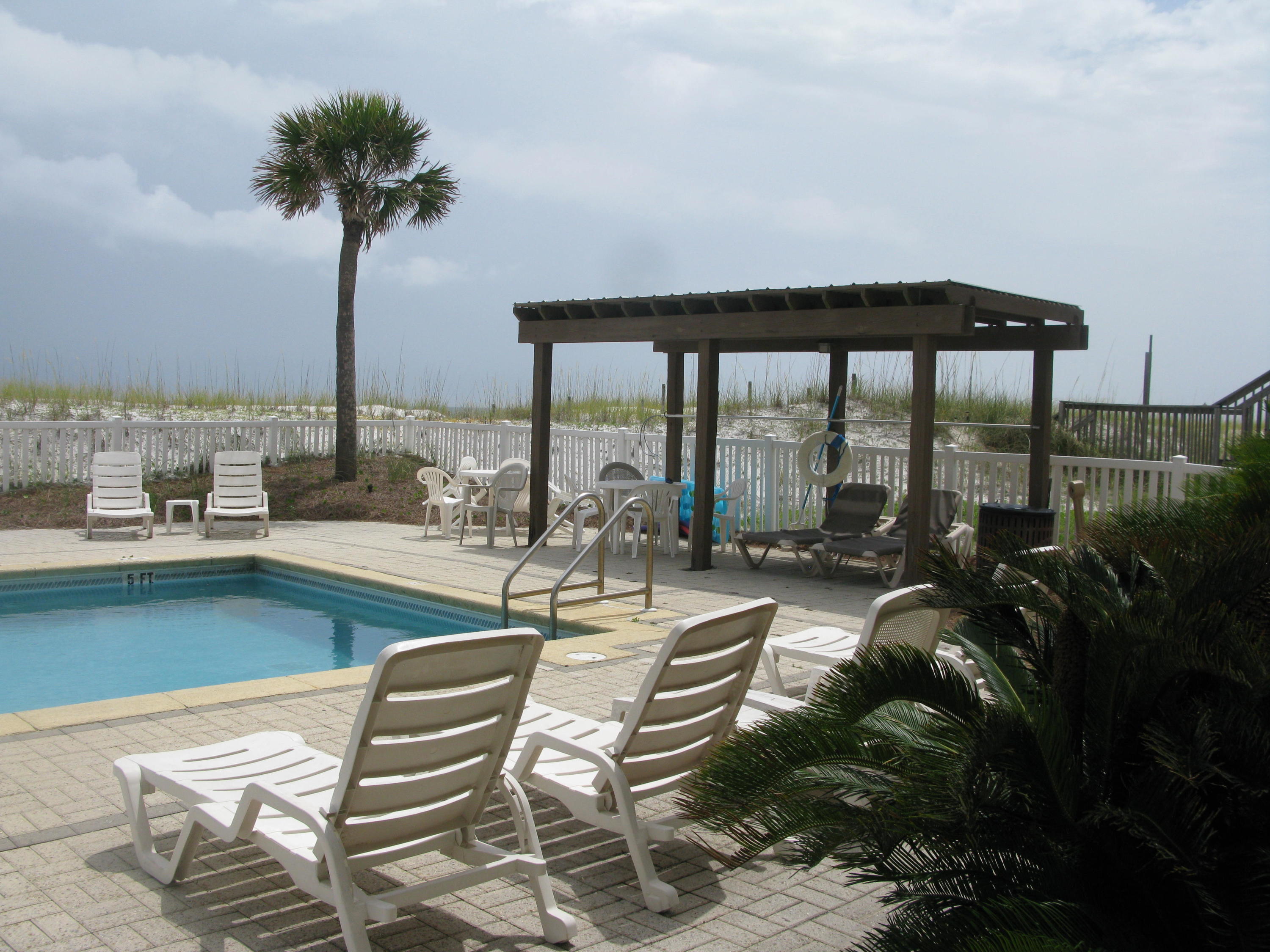 VERANDA CONDO - Residential