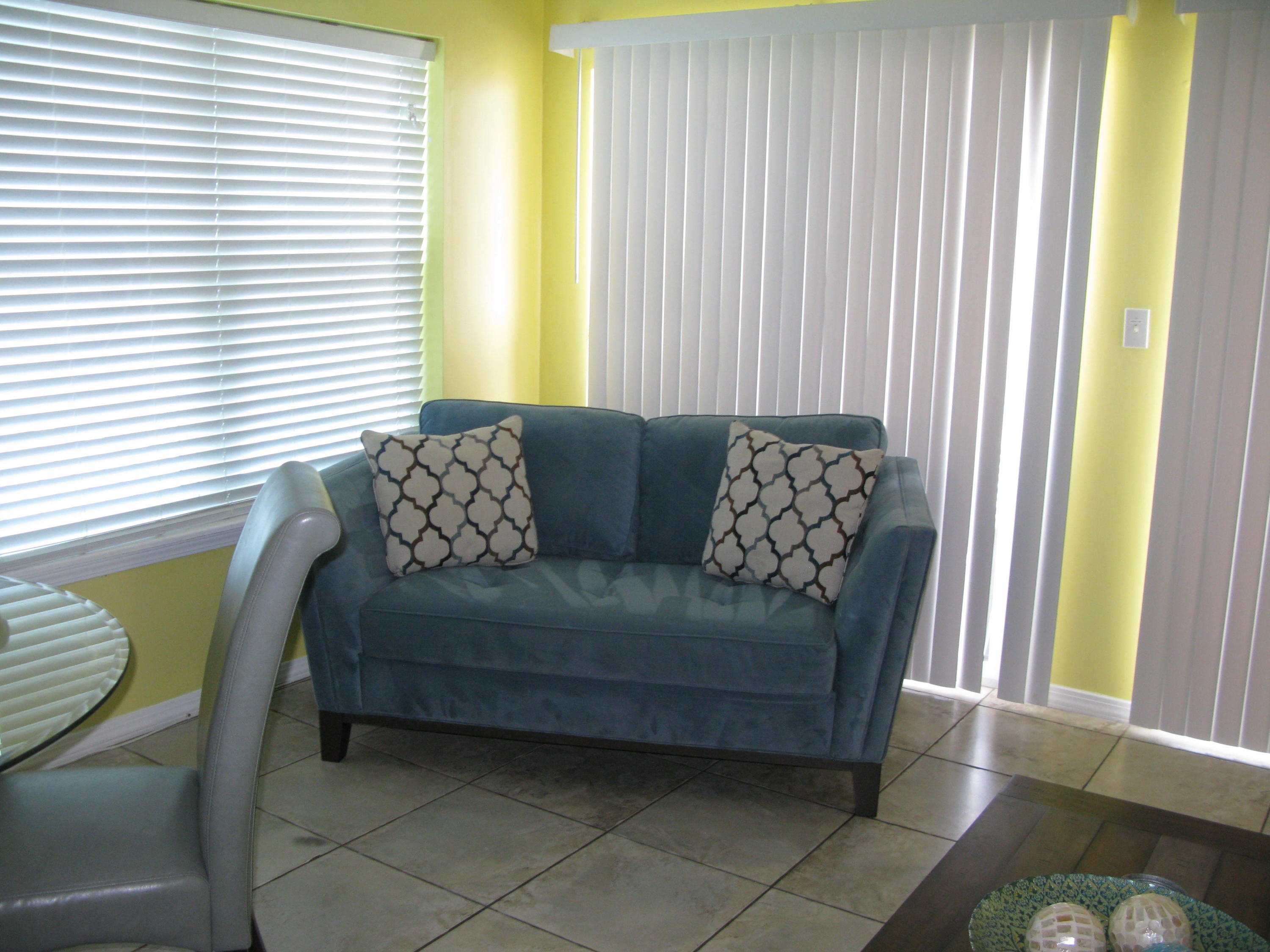 VERANDA CONDO - Residential