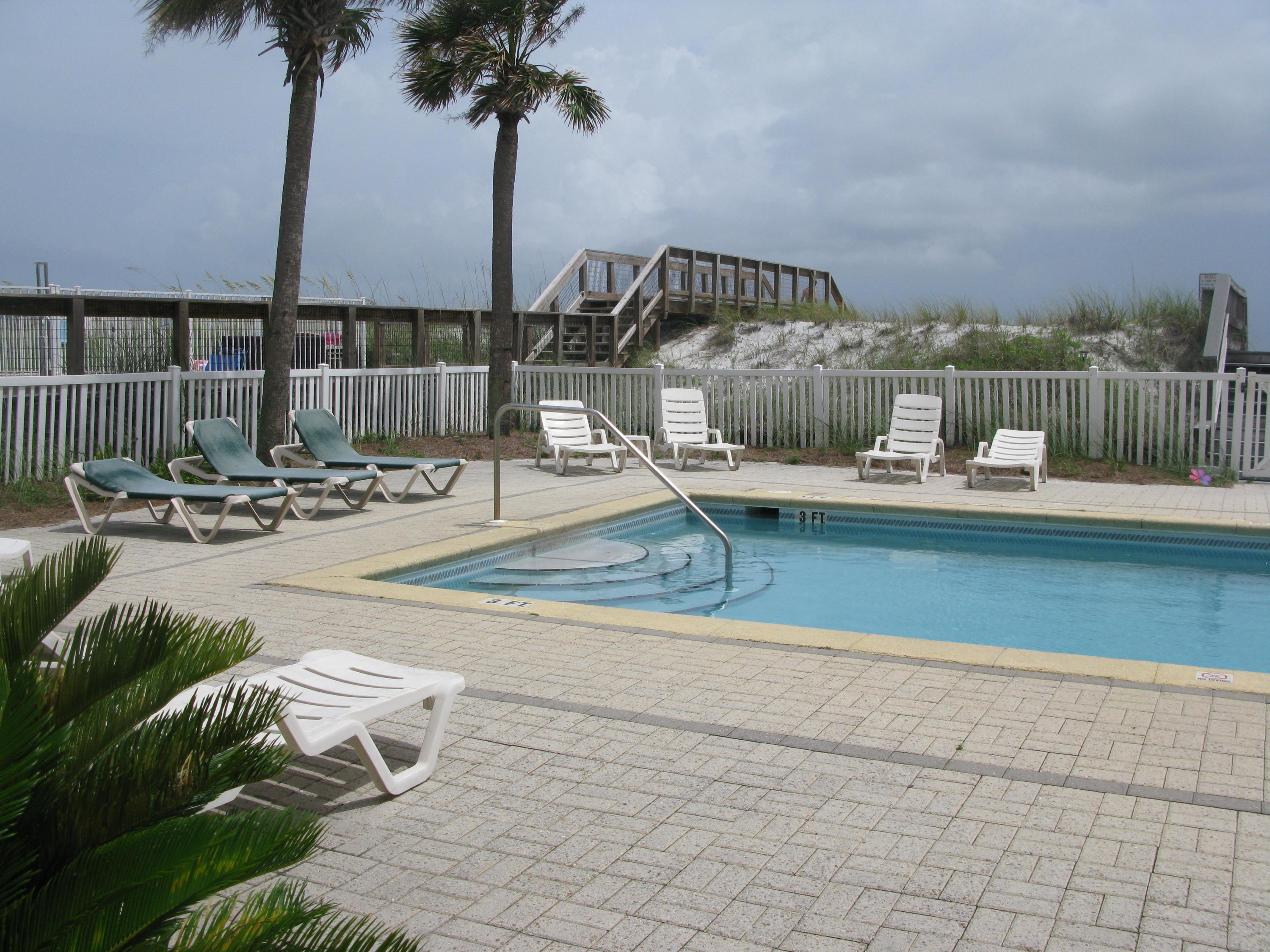 VERANDA CONDO - Residential