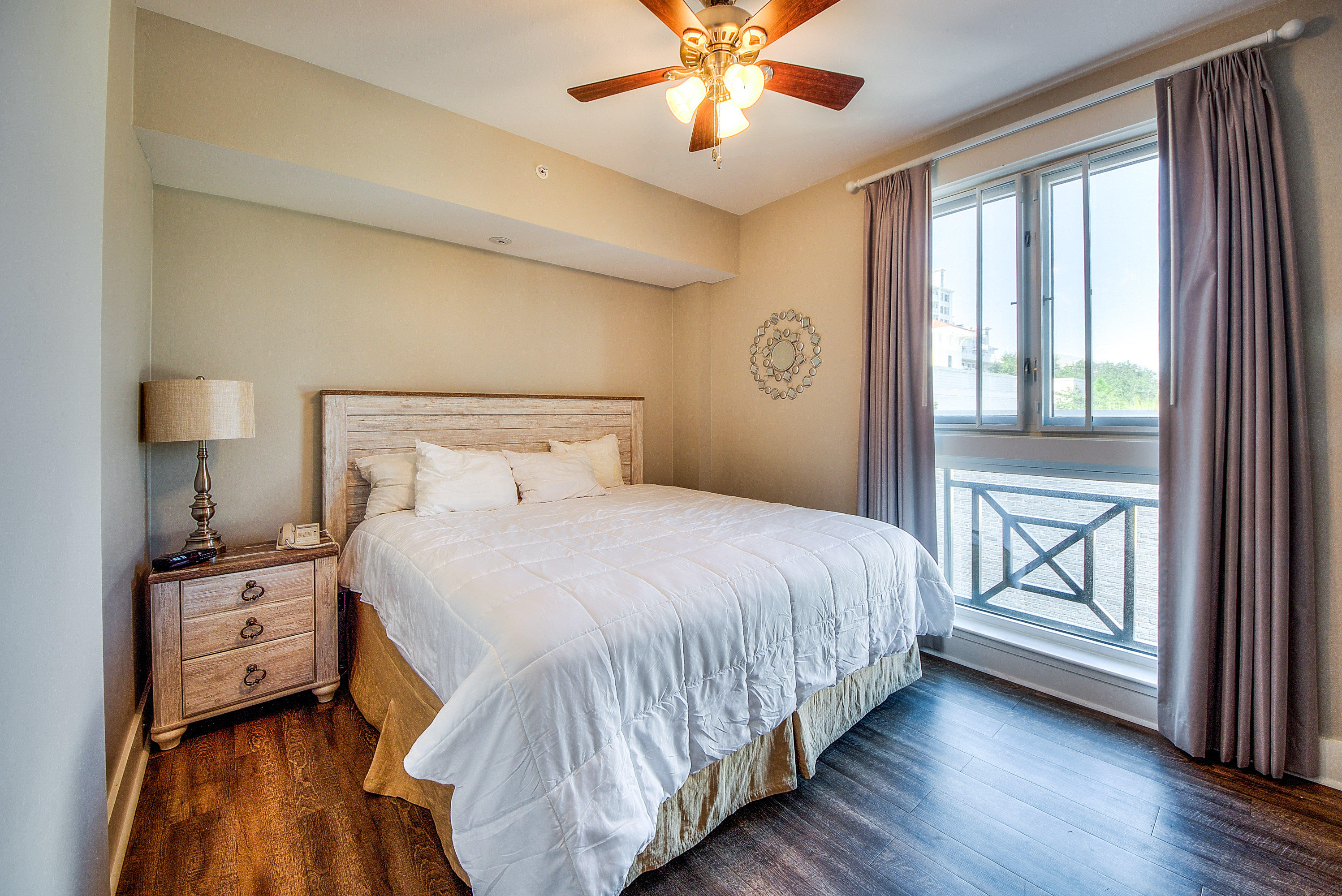 PILOT HOUSE - Residential