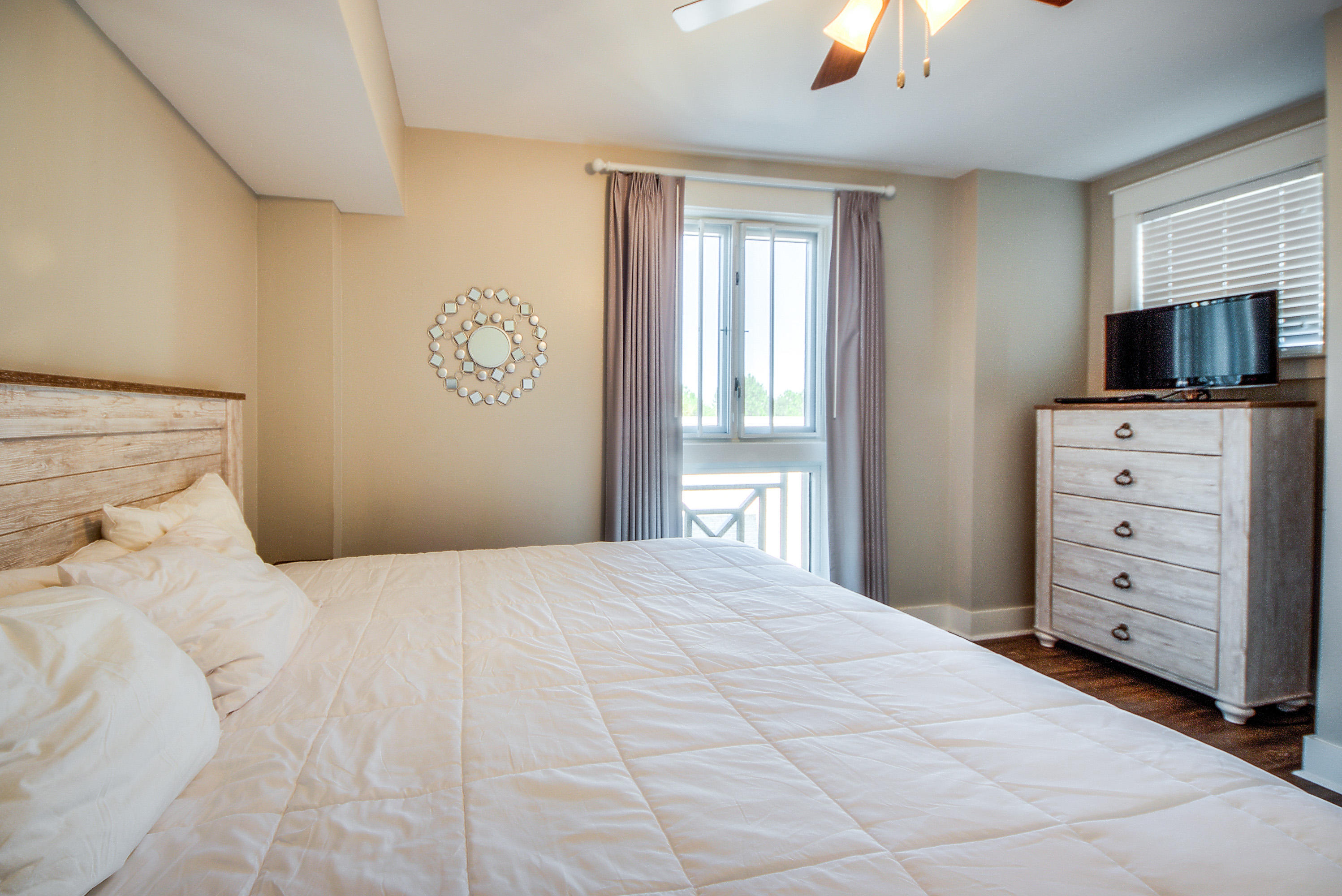 PILOT HOUSE - Residential