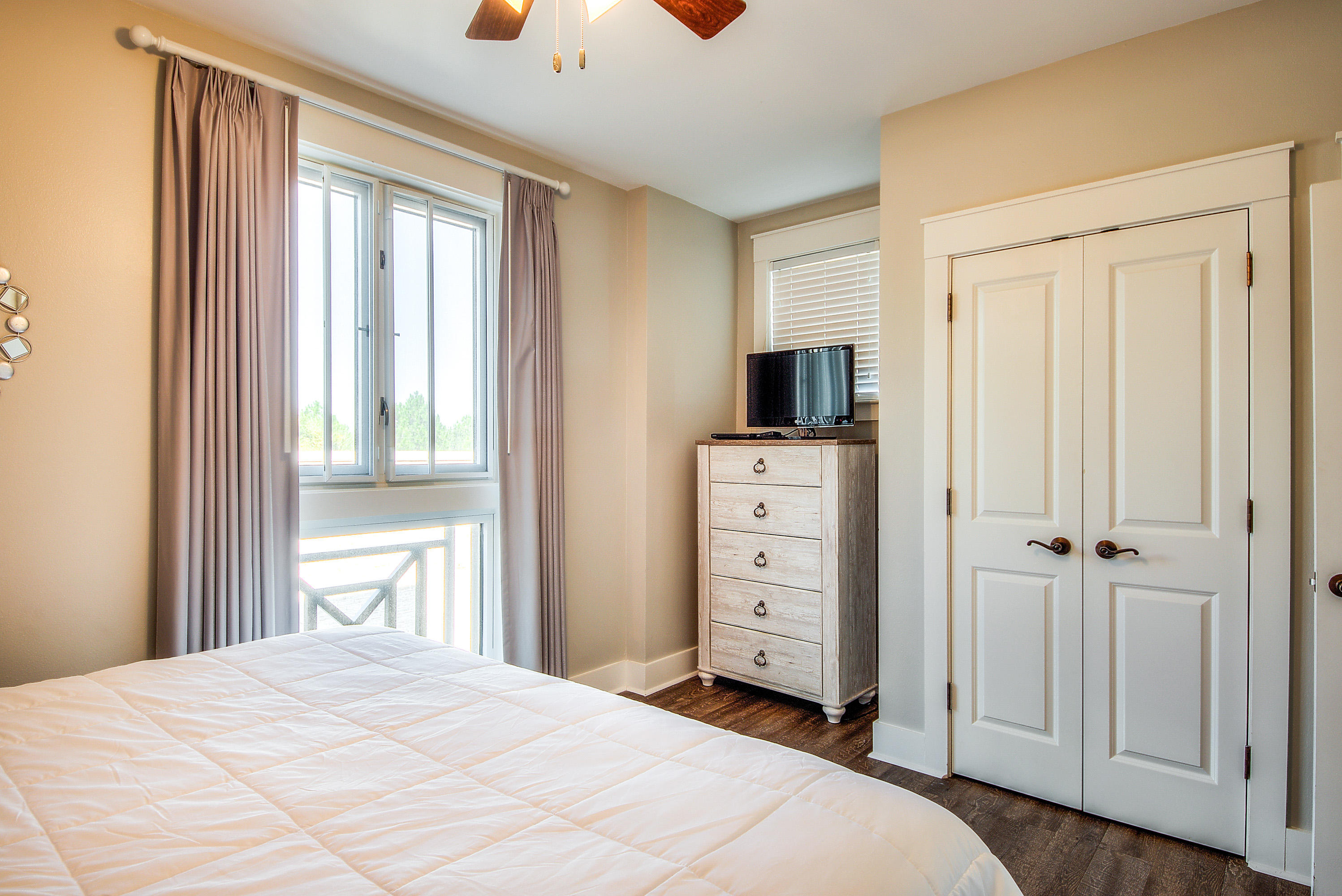 PILOT HOUSE - Residential