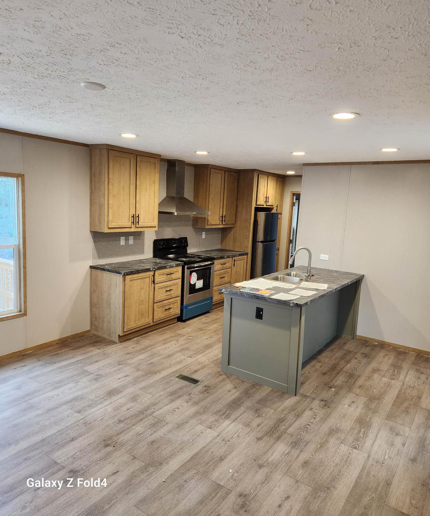 NORTH SUPERGROUP (221000.00) - Residential