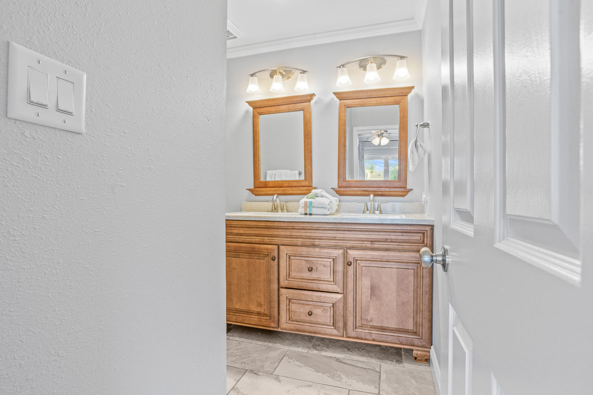 WOODLAND SHORES T/H PH 1 - Residential