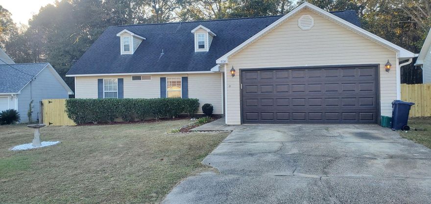 Recently renovated home in south crestview, new roof, new floors, new HVAC, and new water heater. New fence with gates on both sides. This home has 3 bedrooms downstairs. The master bedroom has a large walk in closet with the master freshly painted. Kitchen has a butler pantry that adds lots of kitchen storage and helps keeps your counter tops free to do all your prep for entertaining or daily meal prep. Enjoy your evenings in the screened in porch and let the bugs stay outside.