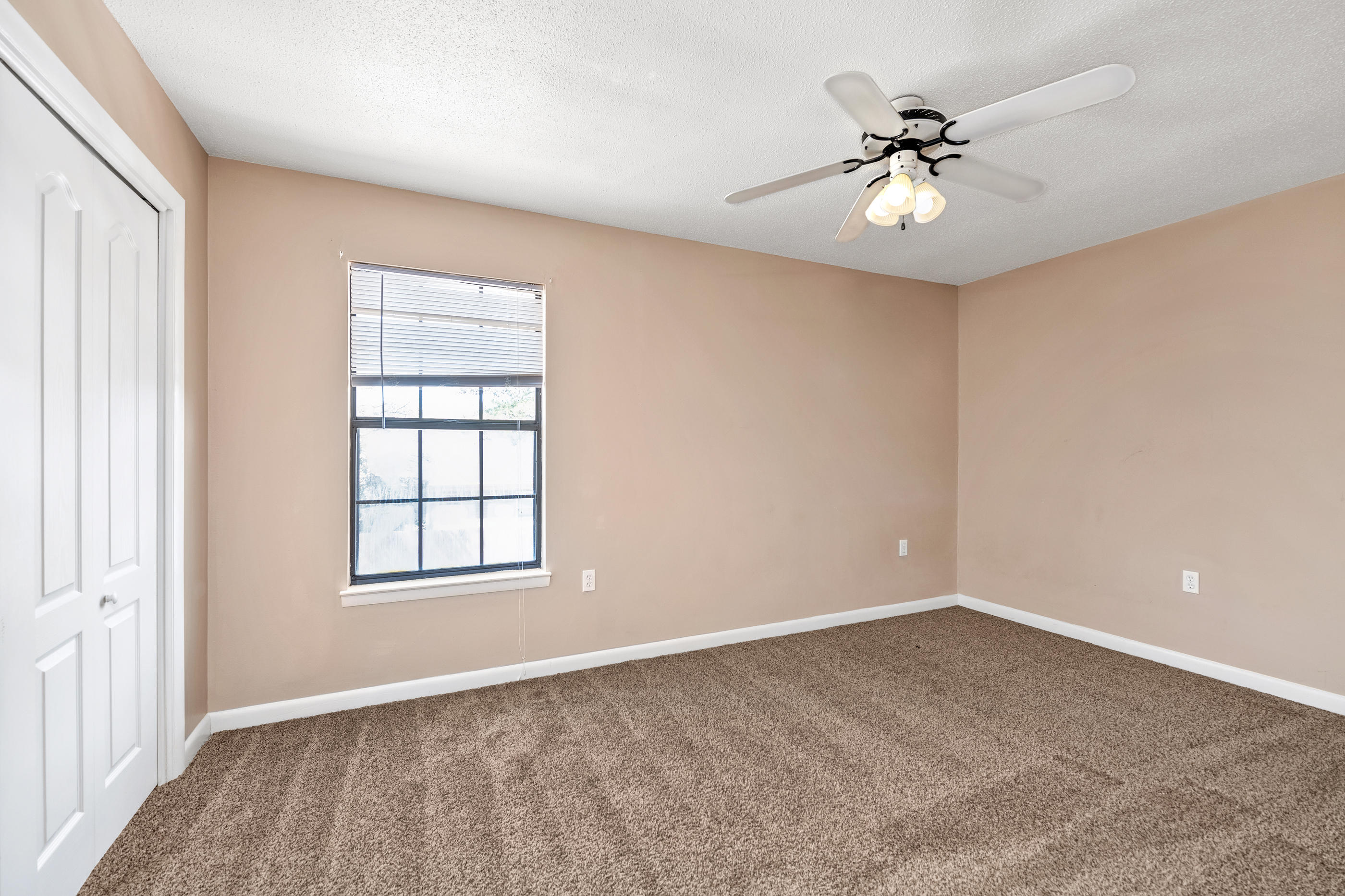 GARDEN VILLAS PH 1 - Residential