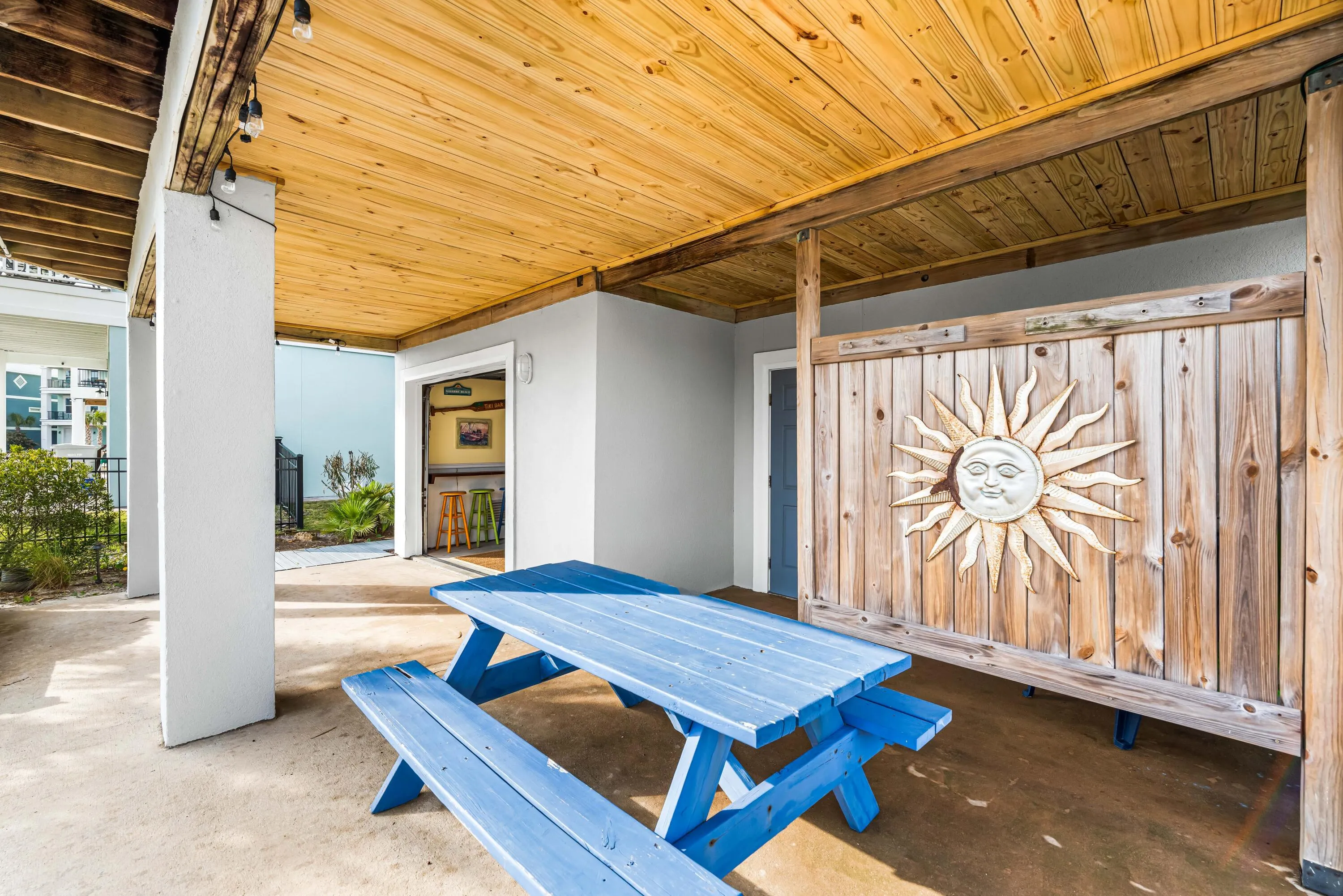 Navarre, Florida 32566, United States, 4 Bedrooms Bedrooms, ,4 BathroomsBathrooms,Residential,Pending,18418