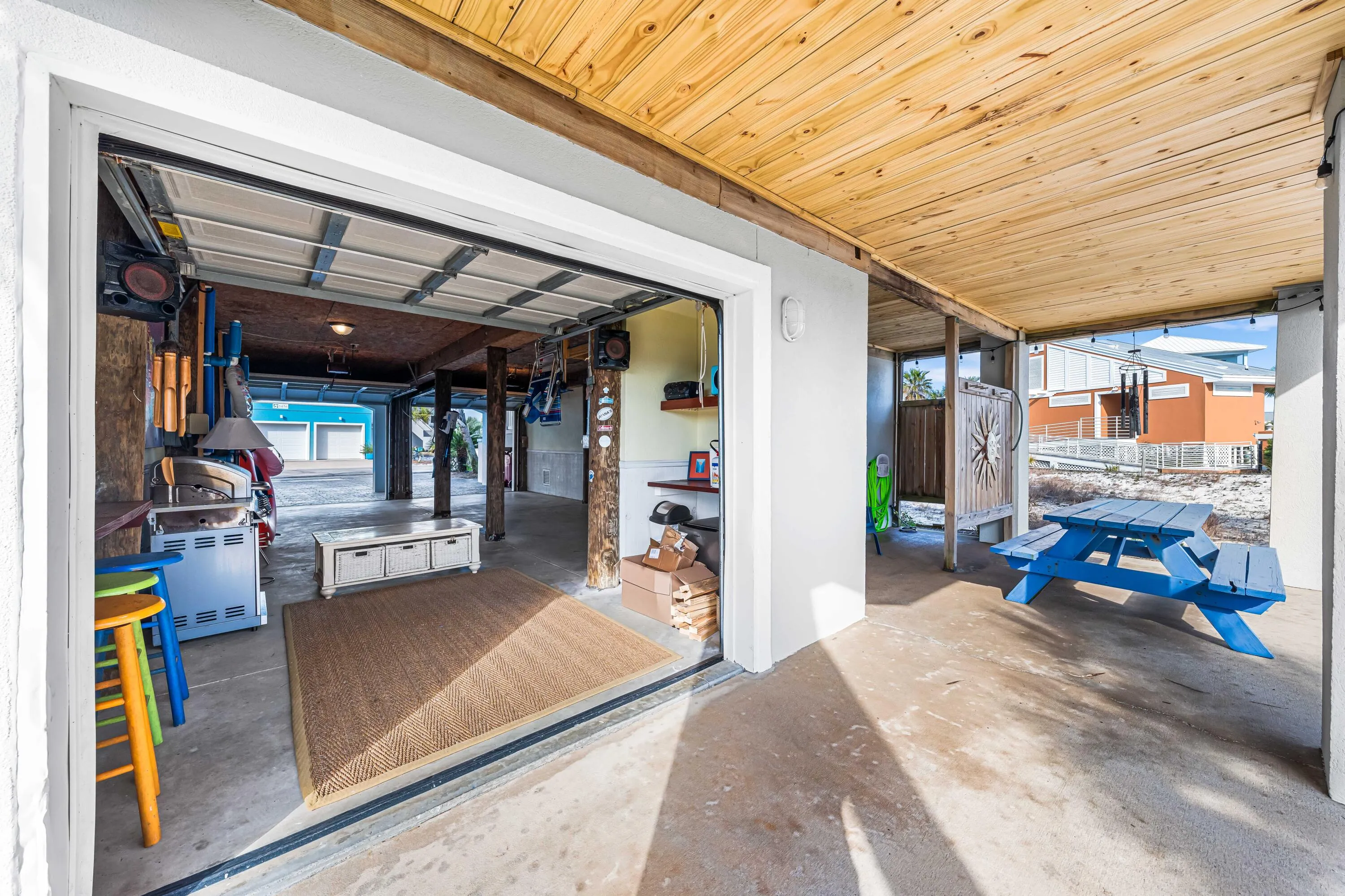 Navarre, Florida 32566, United States, 4 Bedrooms Bedrooms, ,4 BathroomsBathrooms,Residential,Pending,18418