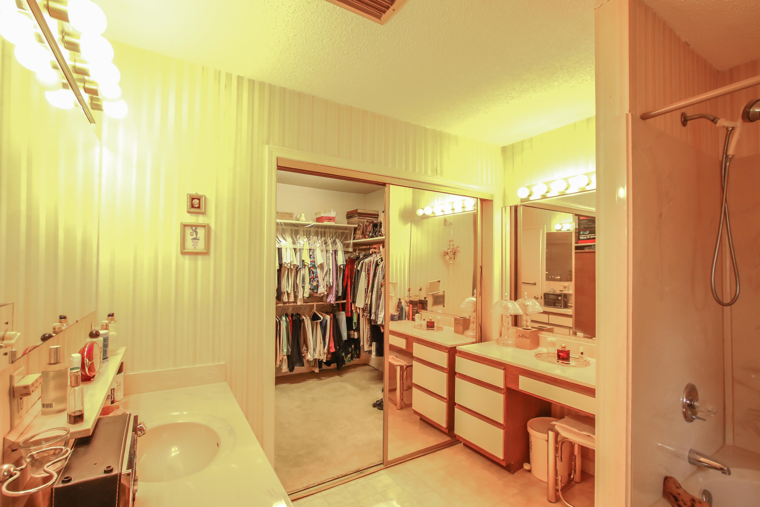 CINCO BAYOU - Residential