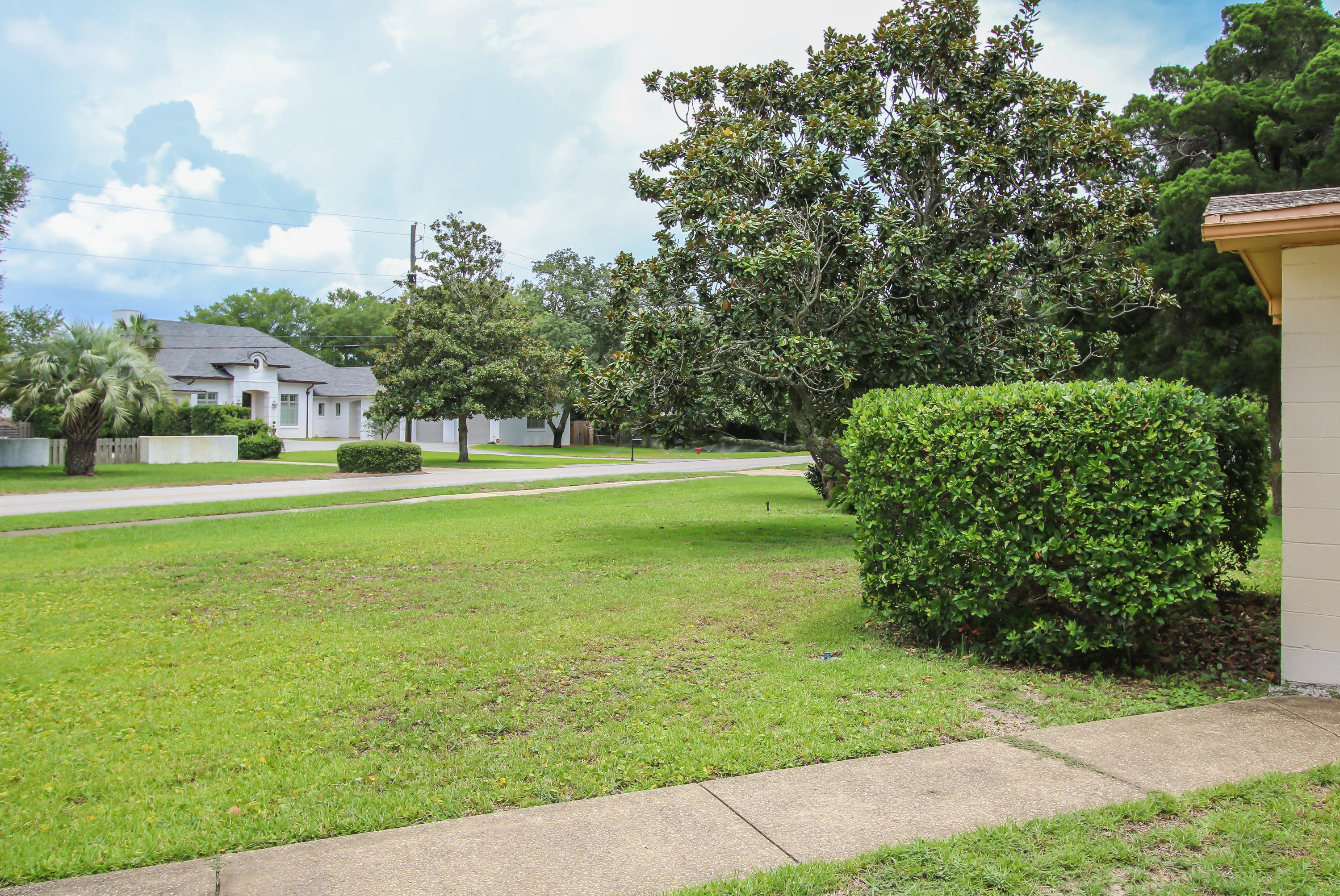 CINCO BAYOU - Residential