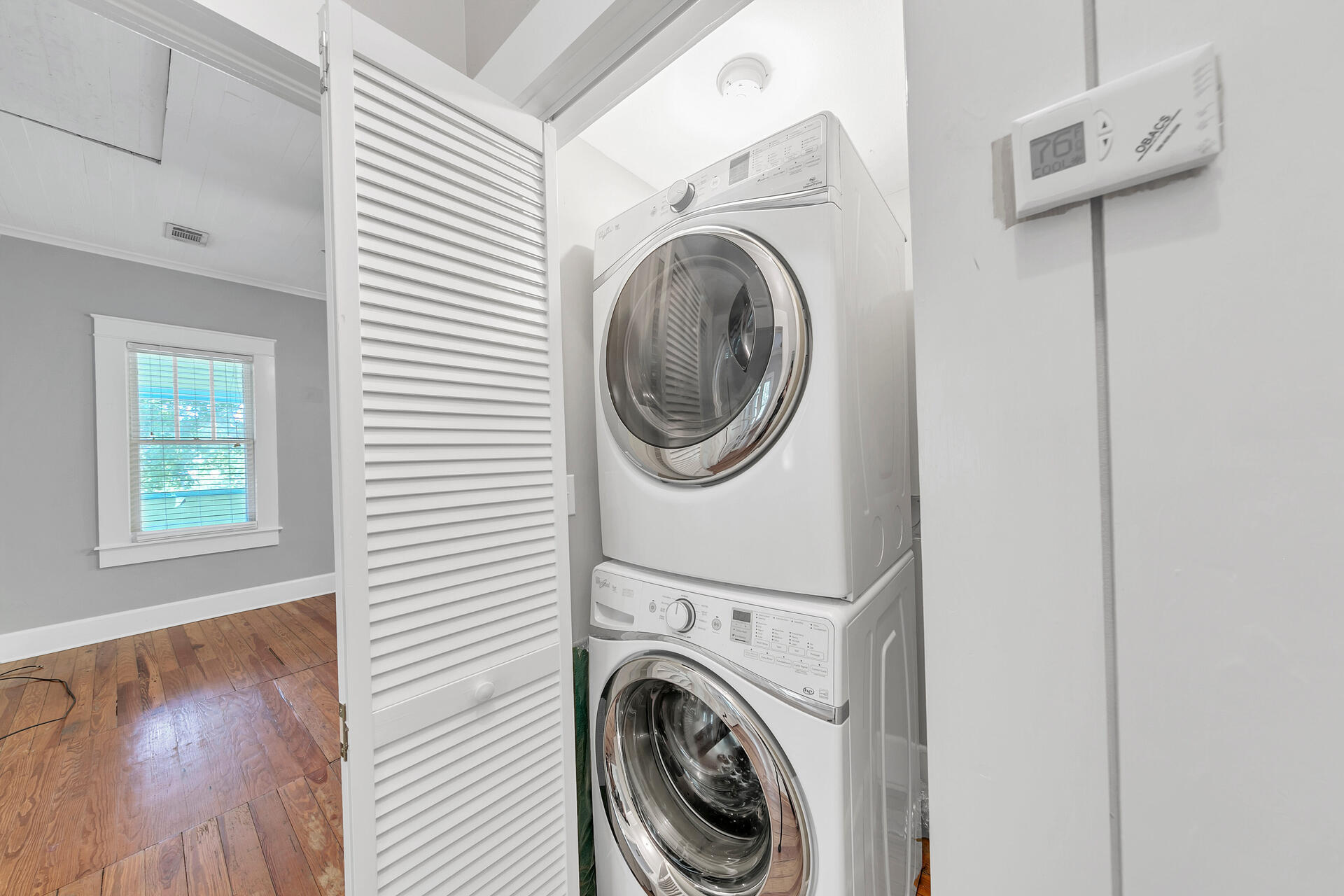 MAGNOLIA BEACH - Residential