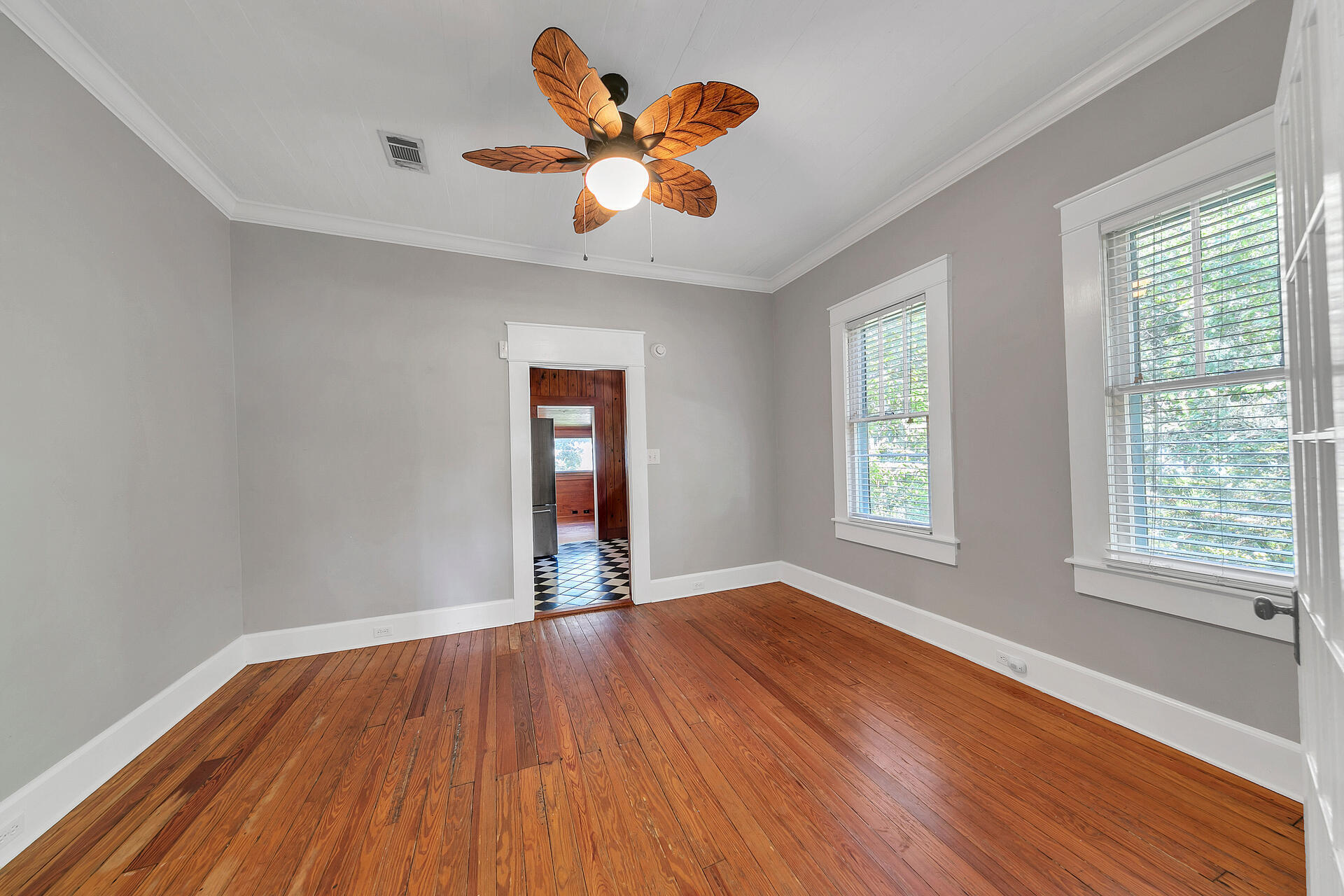 MAGNOLIA BEACH - Residential