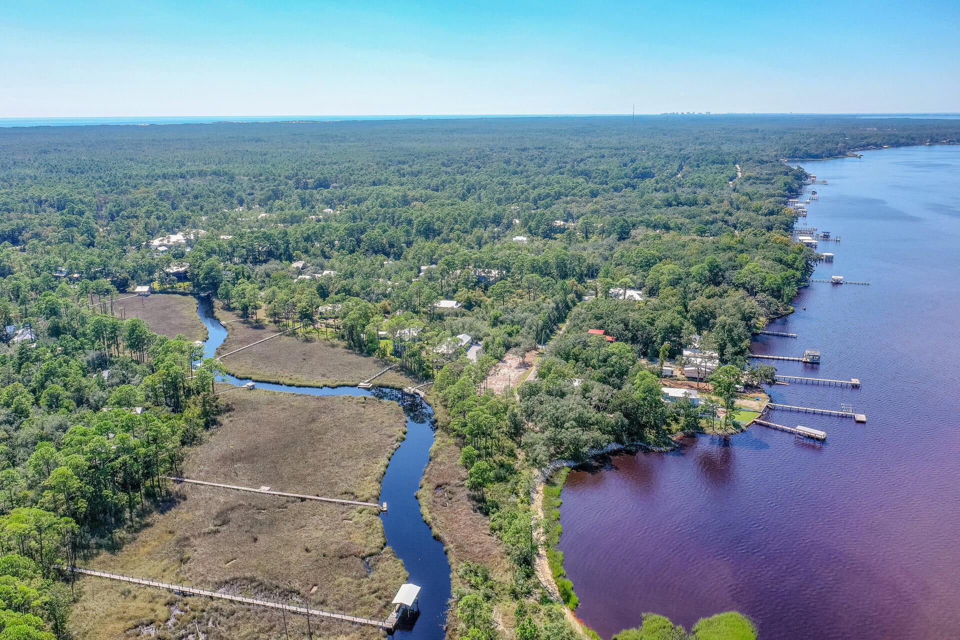MAGNOLIA BEACH - Residential