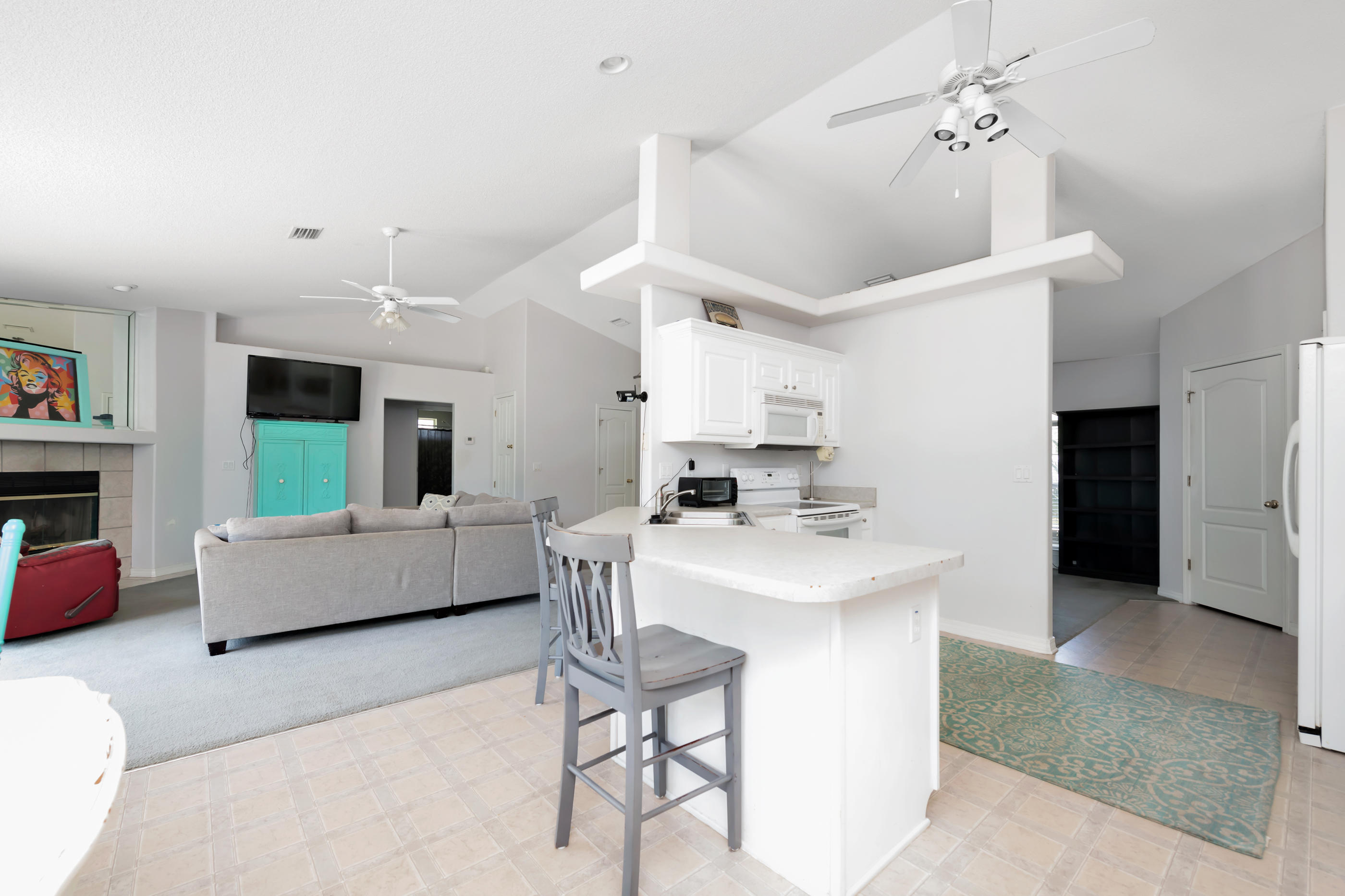 HOLLEY BY THE SEA - Residential