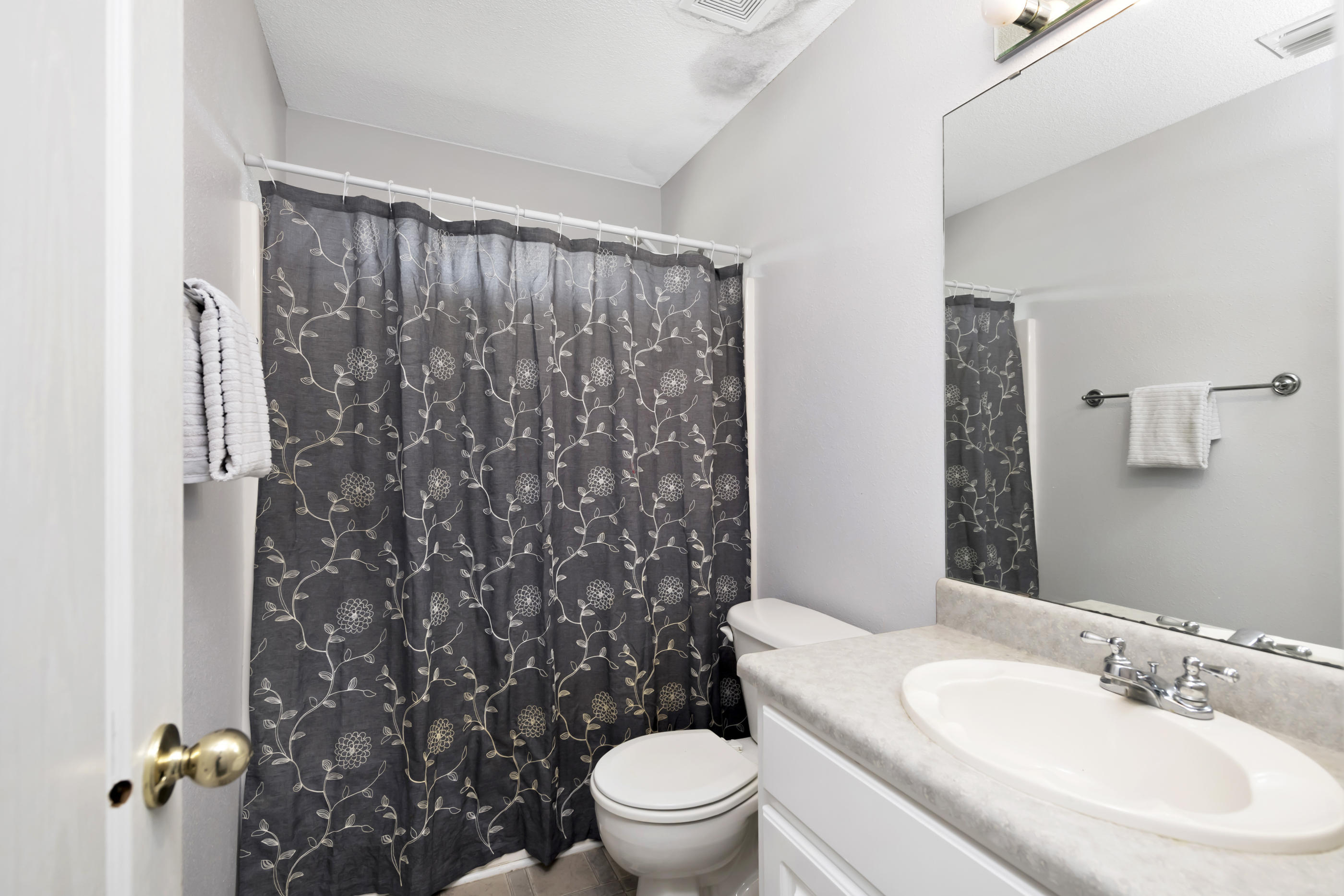 HOLLEY BY THE SEA - Residential