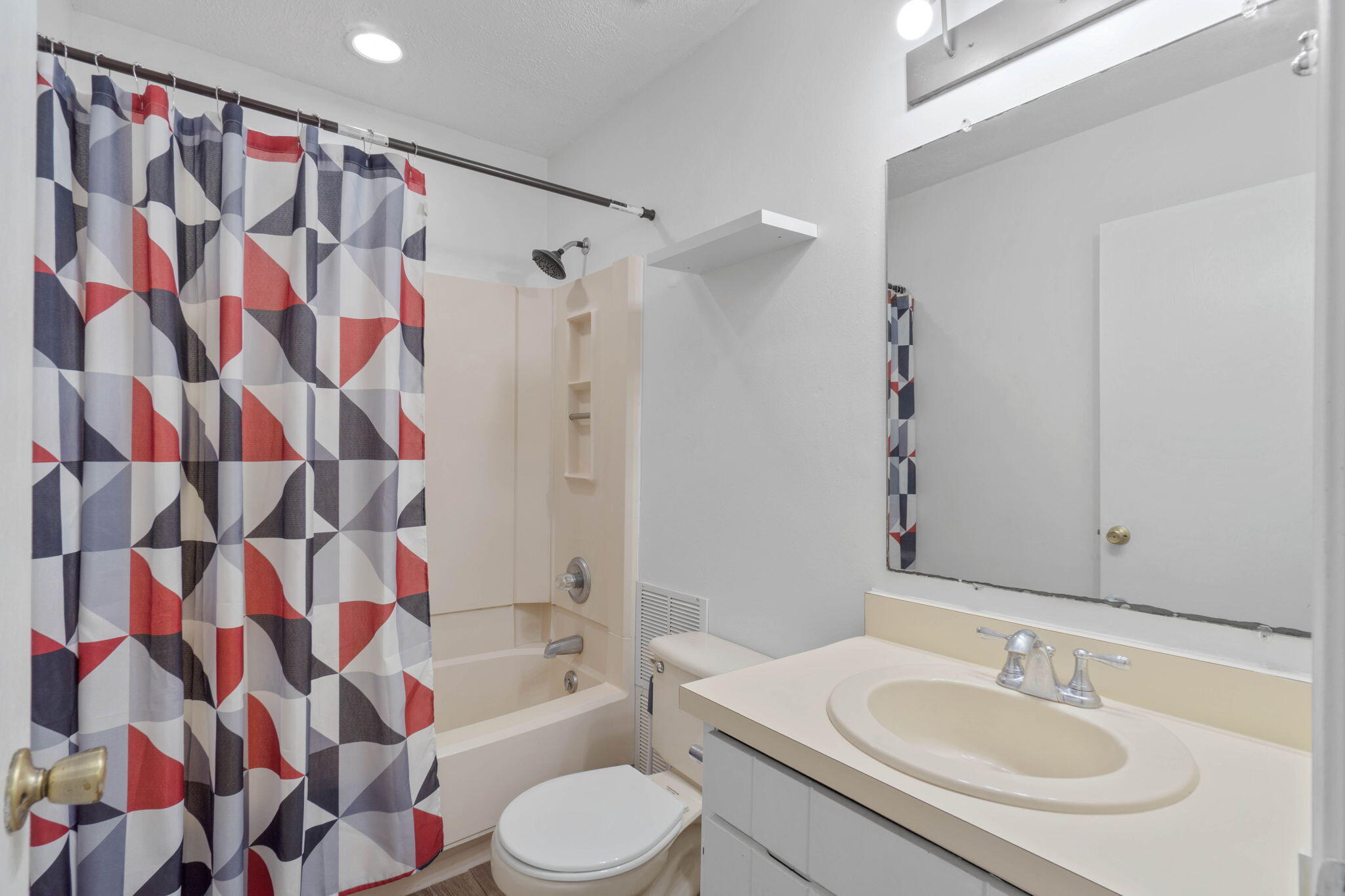 BROWNSVILLE STATION 2 - Residential Lease