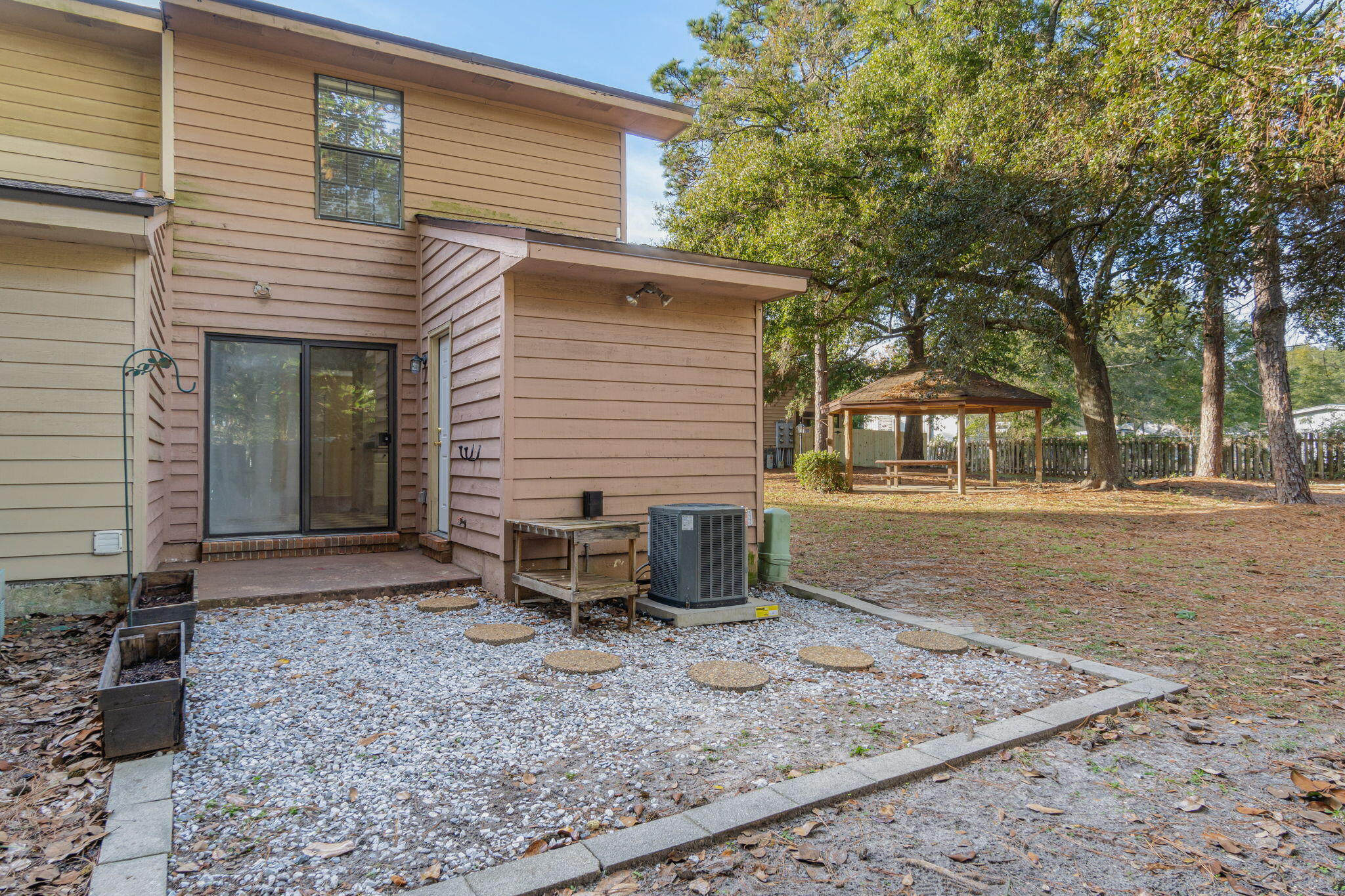 BROWNSVILLE STATION 2 - Residential Lease